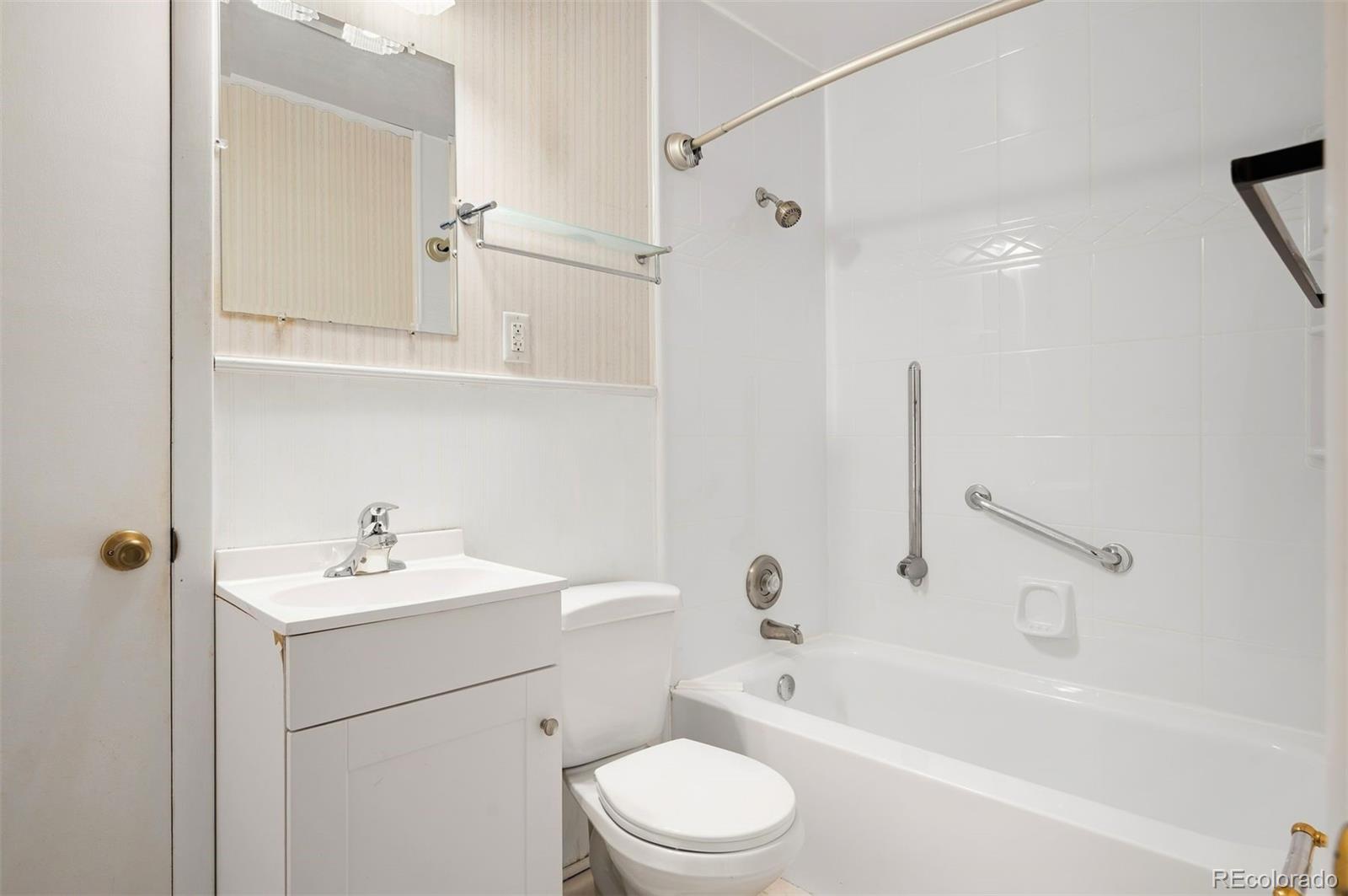 MLS Image #11 for 1395 s wadsworth boulevard,denver, Colorado