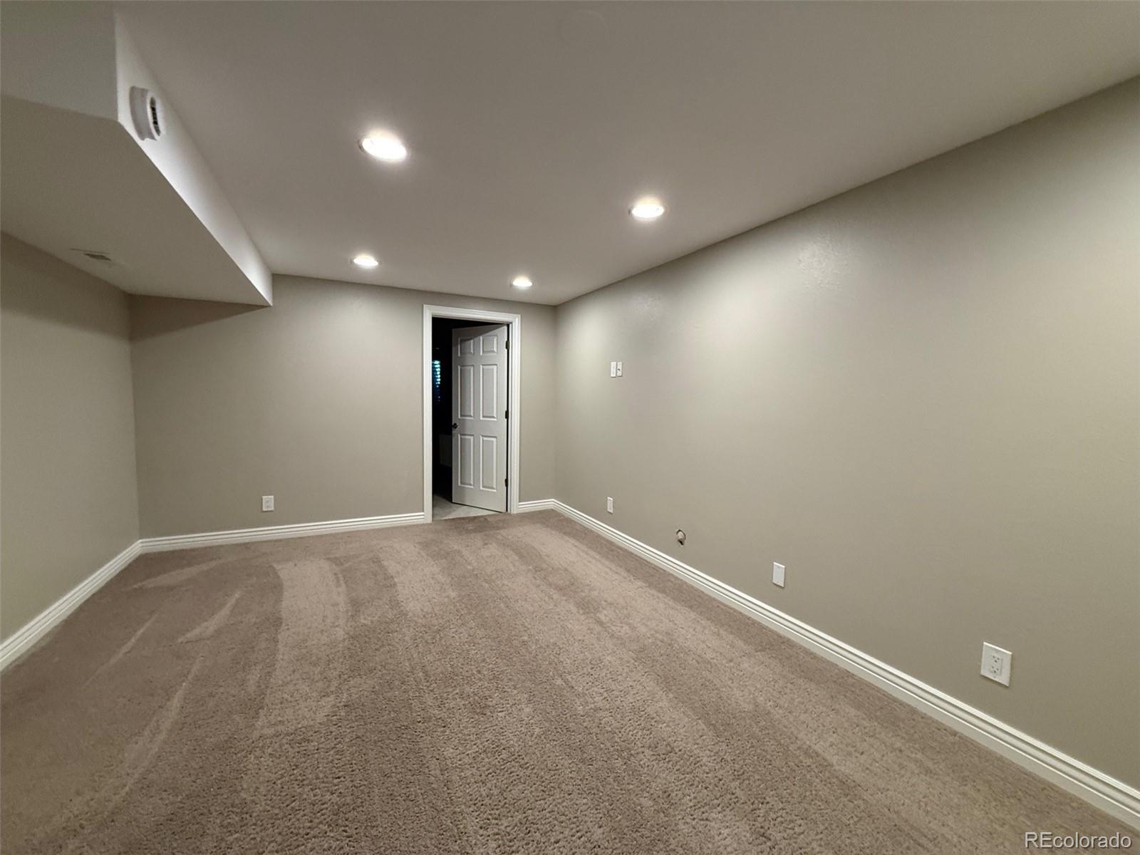 MLS Image #14 for 10577 w maplewood drive,littleton, Colorado