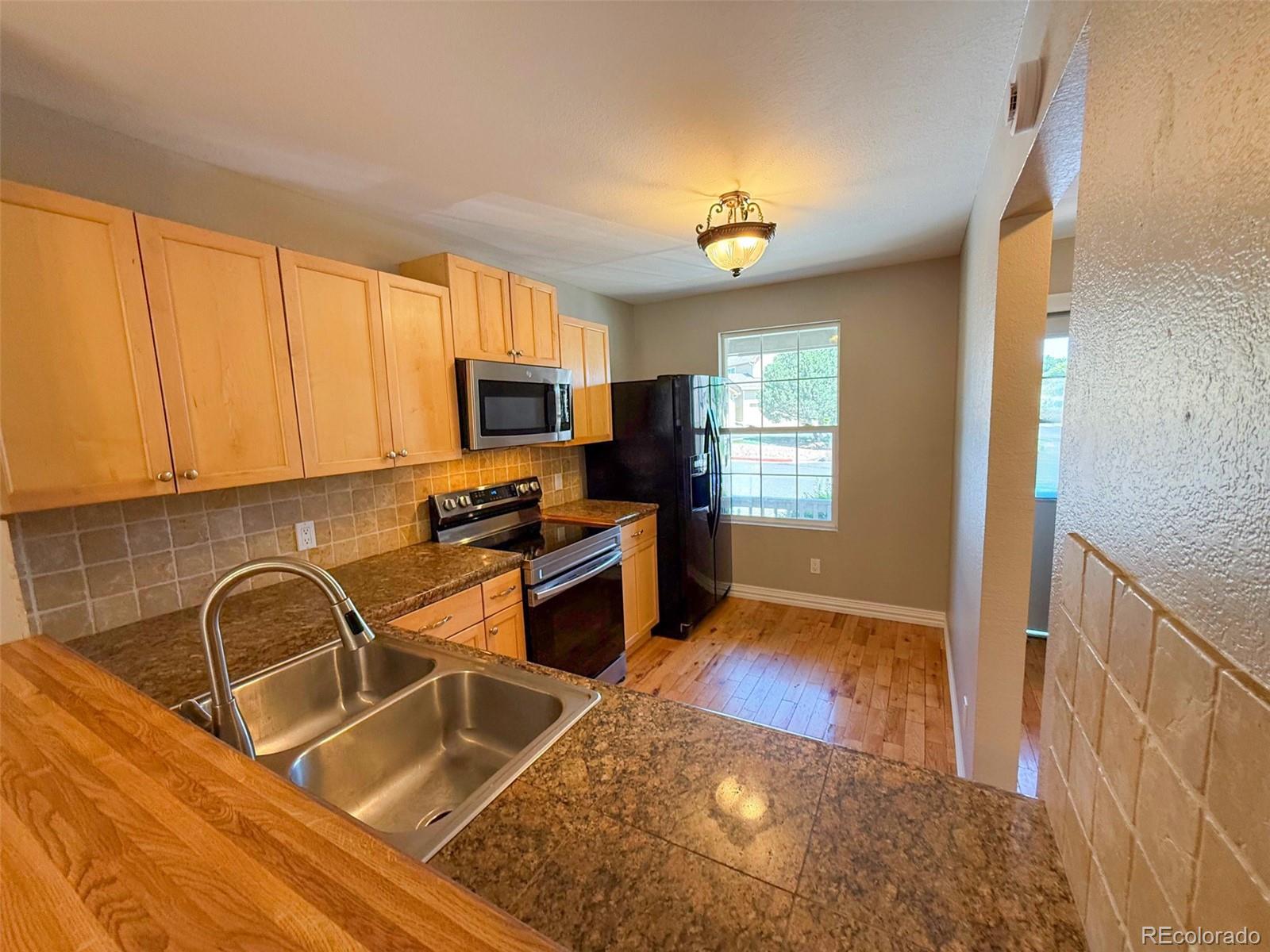 MLS Image #2 for 10577 w maplewood drive,littleton, Colorado