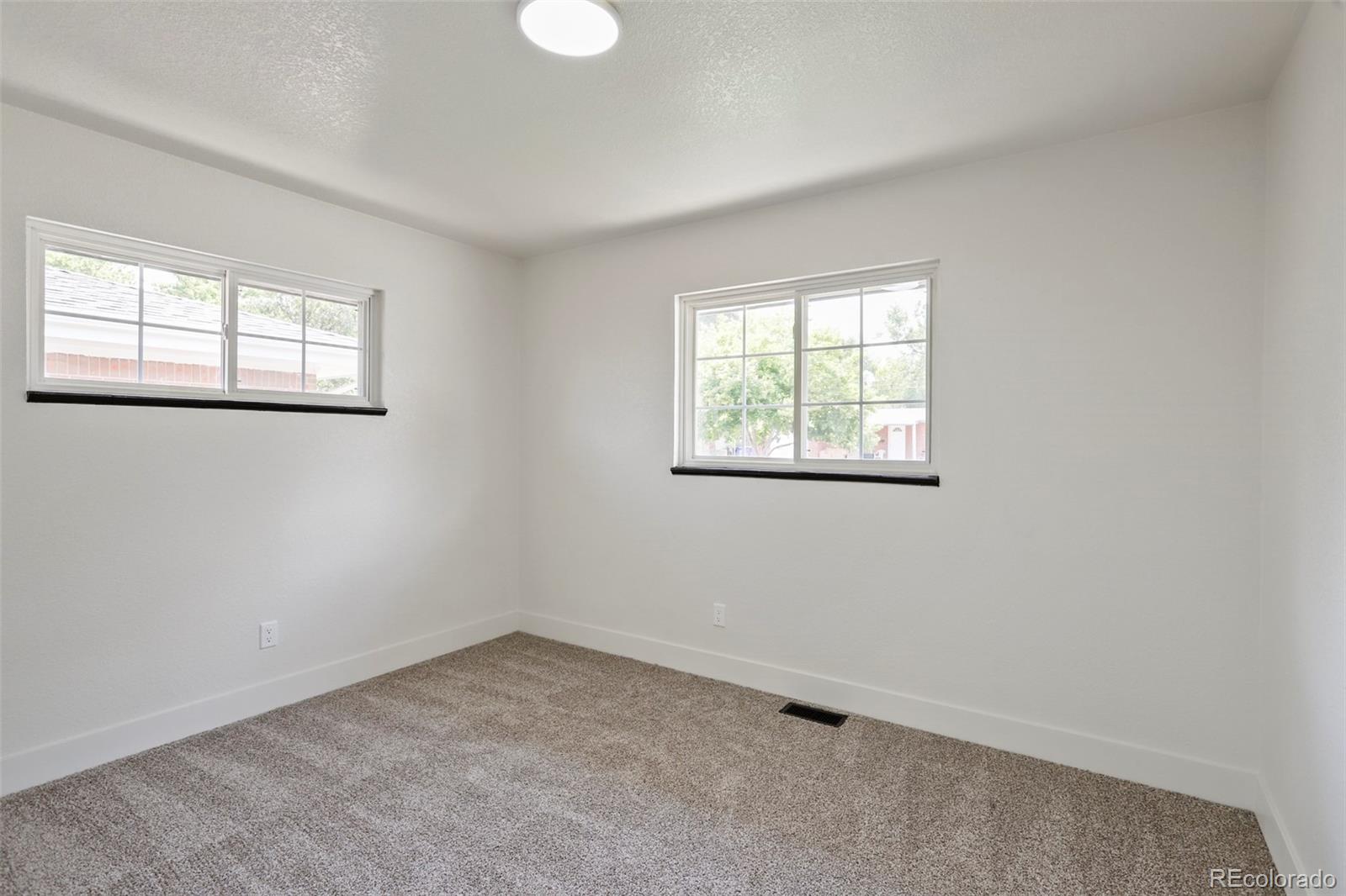 MLS Image #12 for 1350 s allison street,denver, Colorado