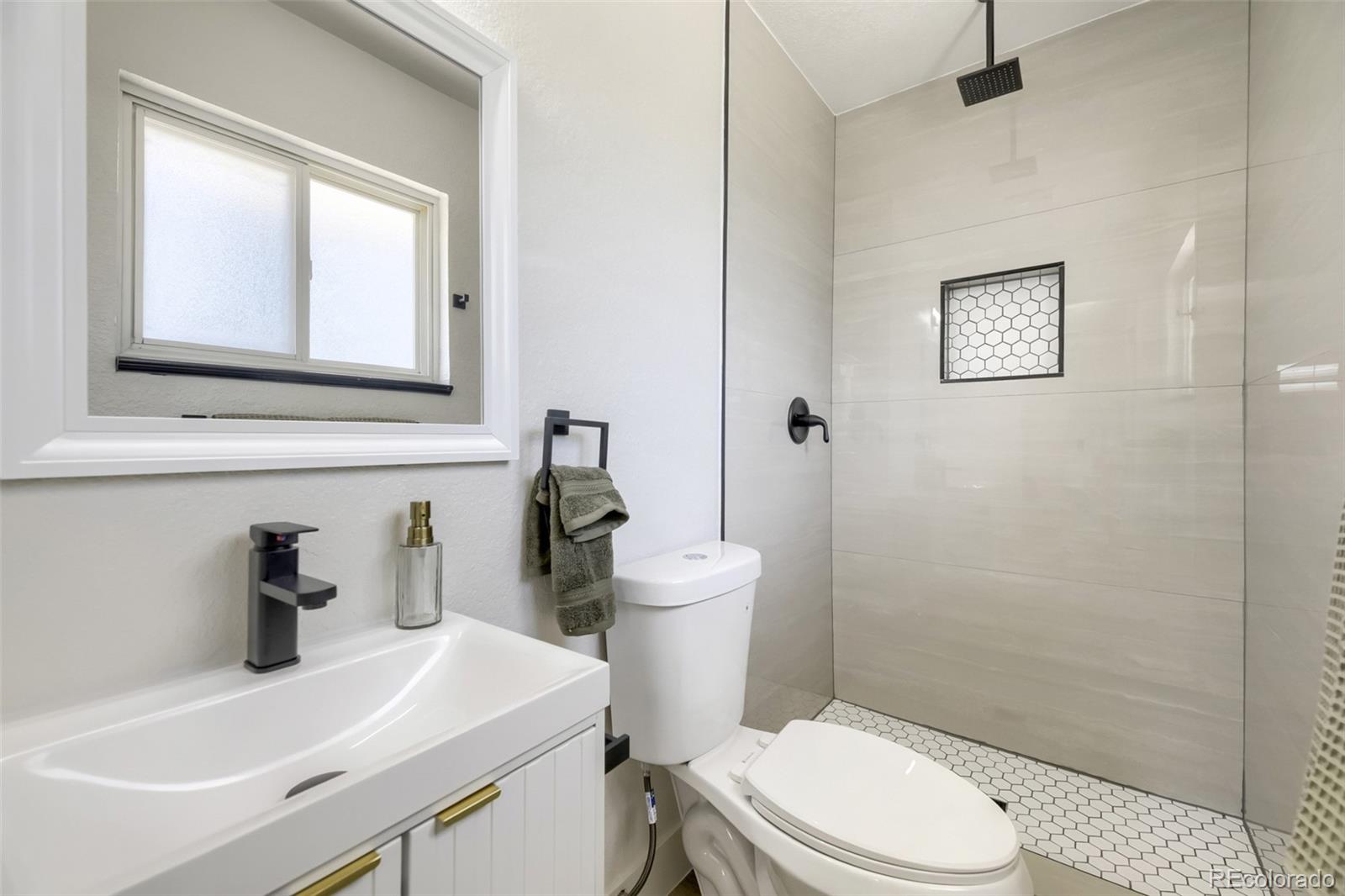 MLS Image #16 for 1350 s allison street,denver, Colorado