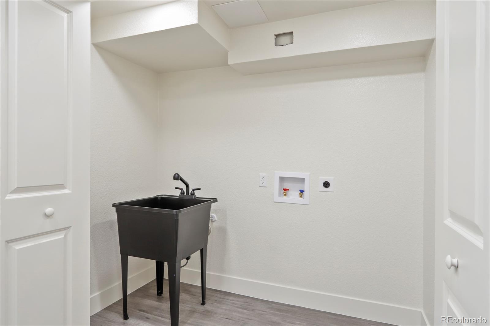 MLS Image #24 for 1350 s allison street,denver, Colorado