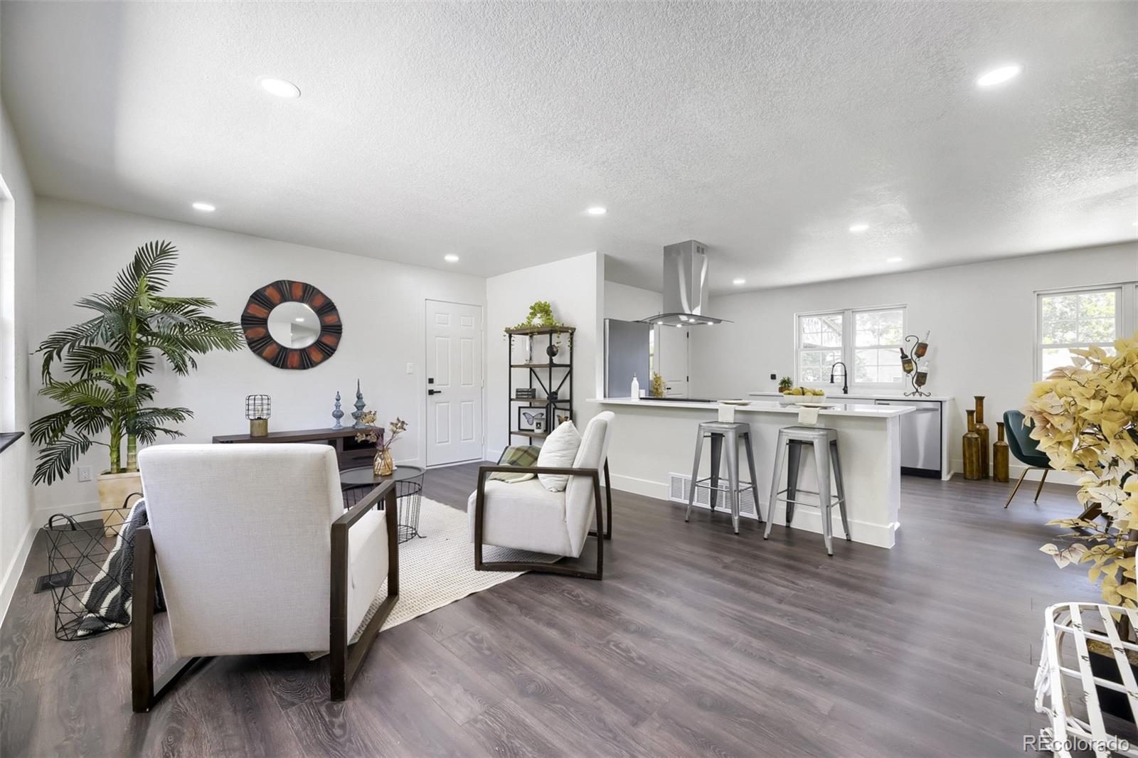 MLS Image #5 for 1350 s allison street,denver, Colorado