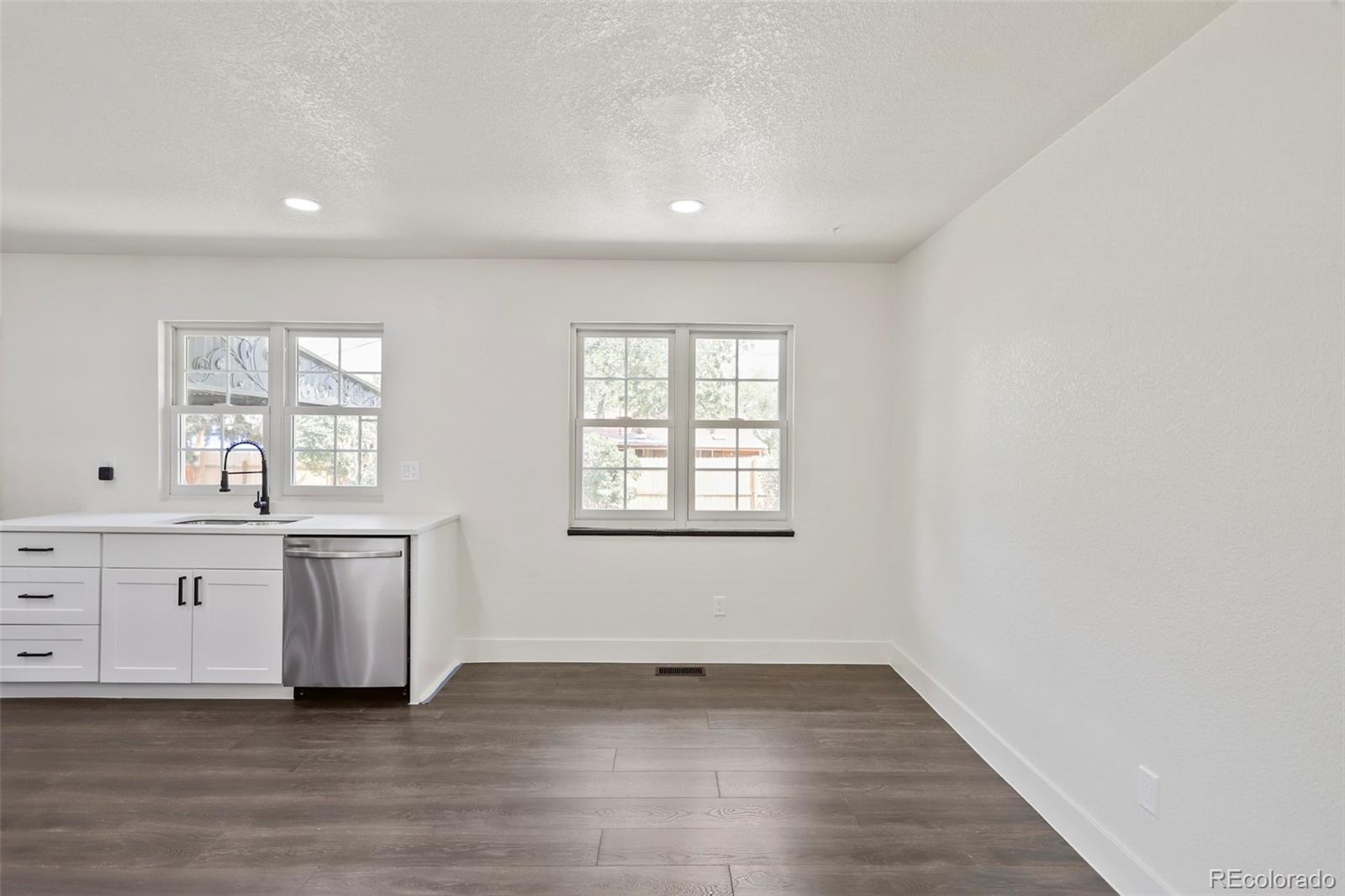 MLS Image #9 for 1350 s allison street,denver, Colorado