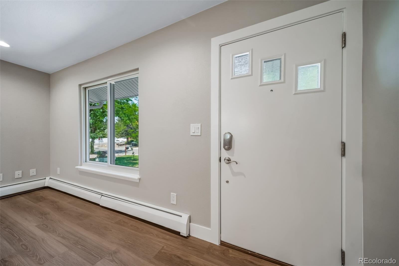 MLS Image #4 for 3865 s nucla street,aurora, Colorado