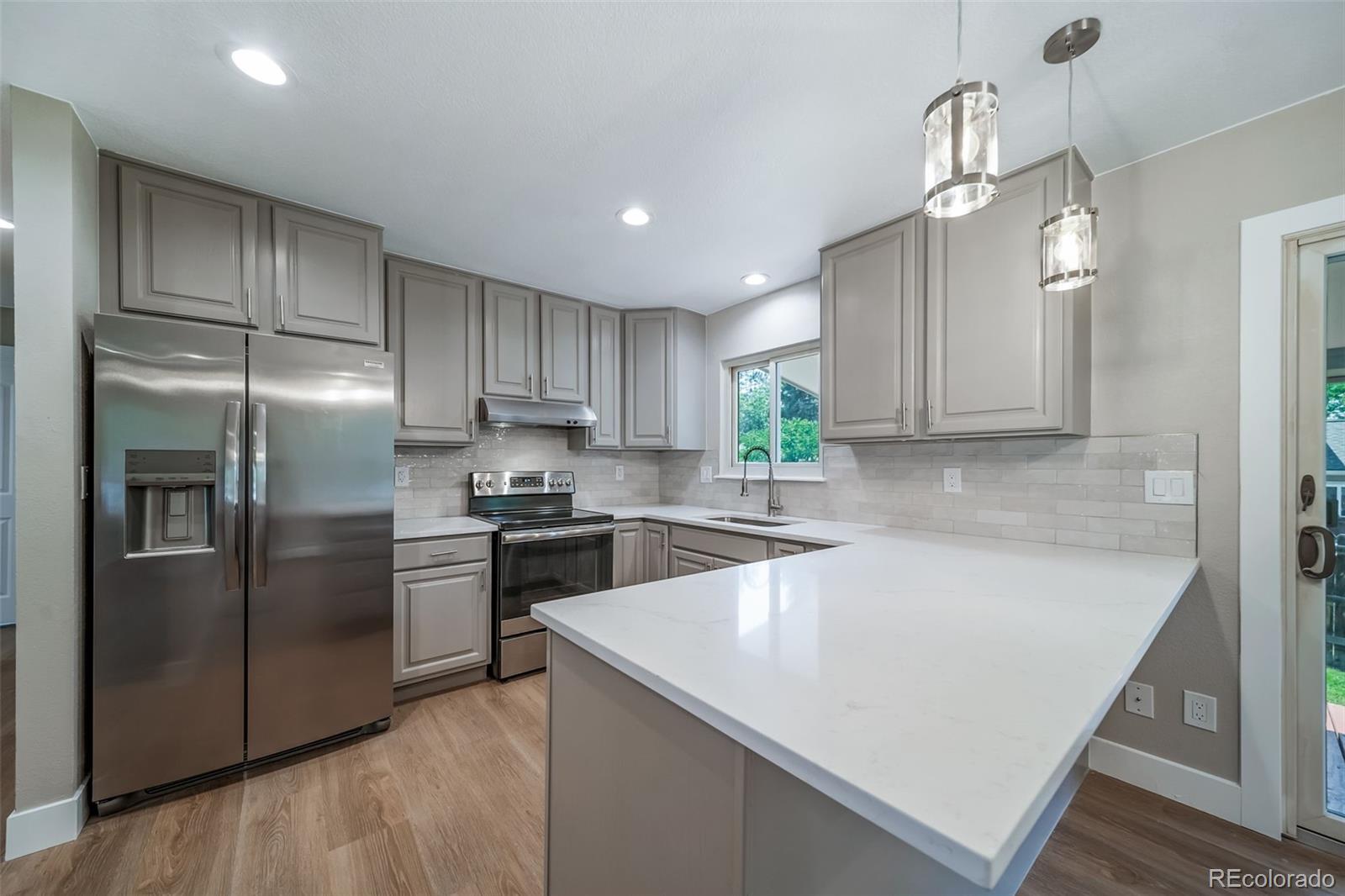 MLS Image #9 for 3865 s nucla street,aurora, Colorado