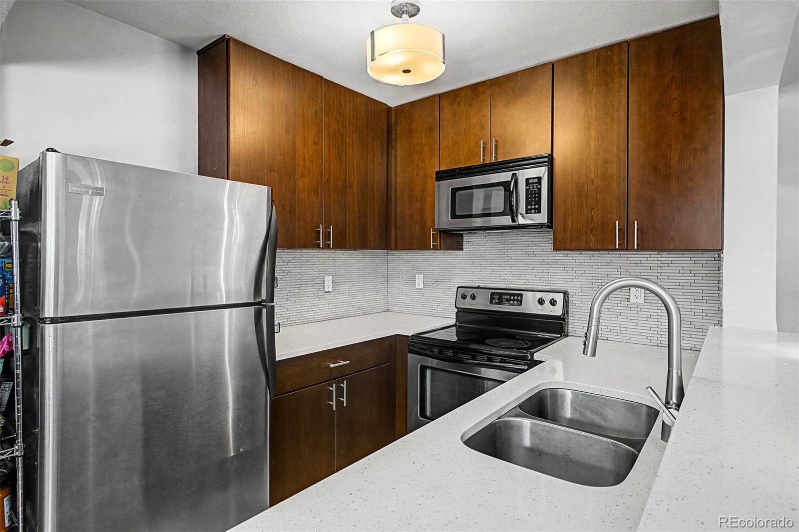 MLS Image #16 for 636 n washington street 103,denver, Colorado
