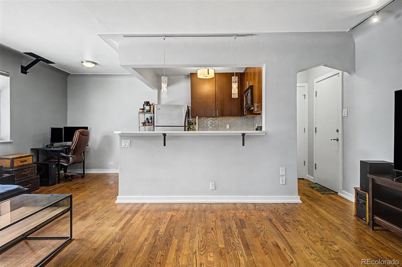 MLS Image #6 for 636 n washington street 103,denver, Colorado