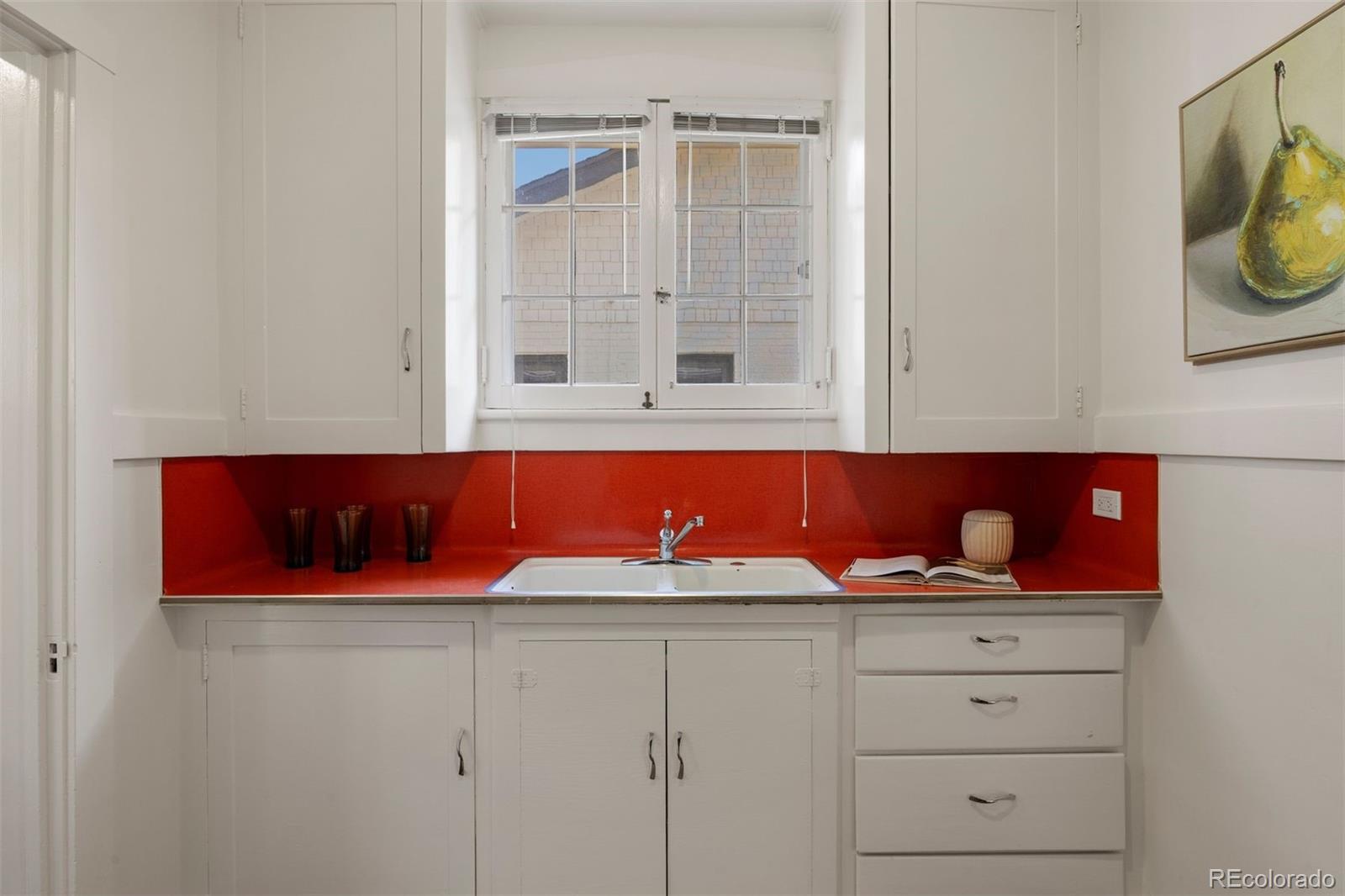 MLS Image #7 for 446 n high street,denver, Colorado