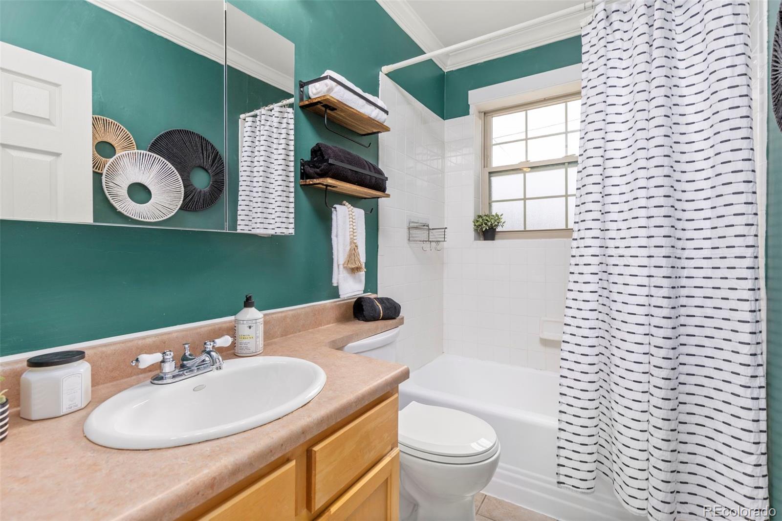 MLS Image #10 for 1433  ivy street,denver, Colorado