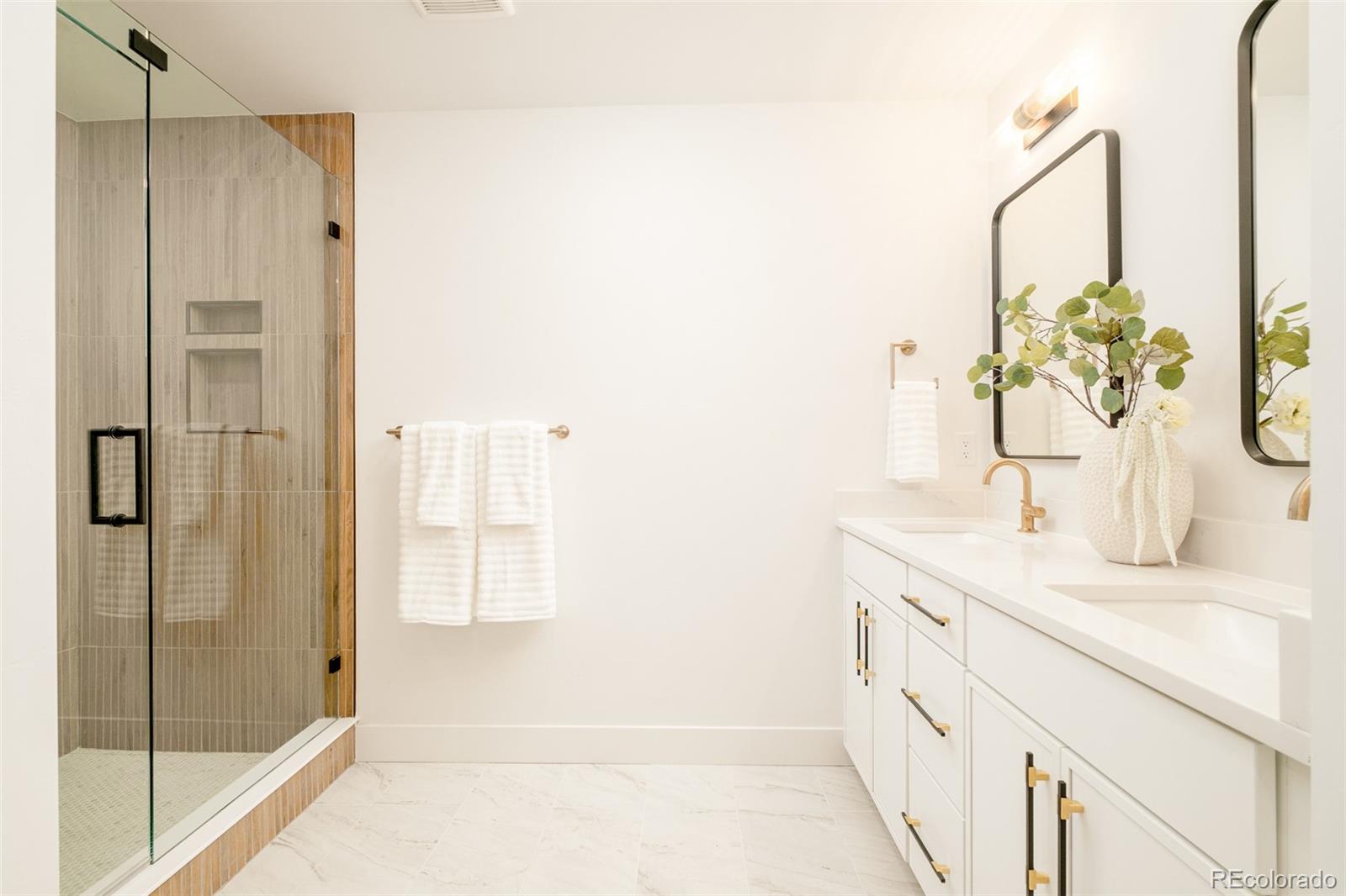MLS Image #18 for 2283 s sherman street,denver, Colorado