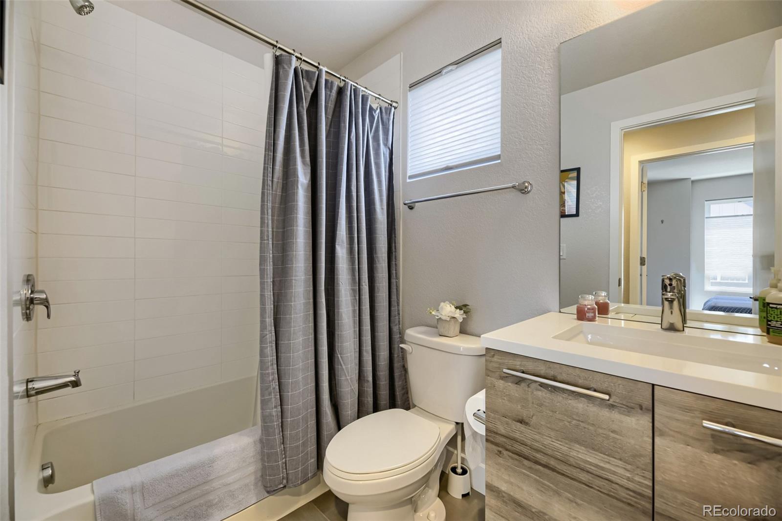MLS Image #21 for 5556 w 10th place ,denver, Colorado