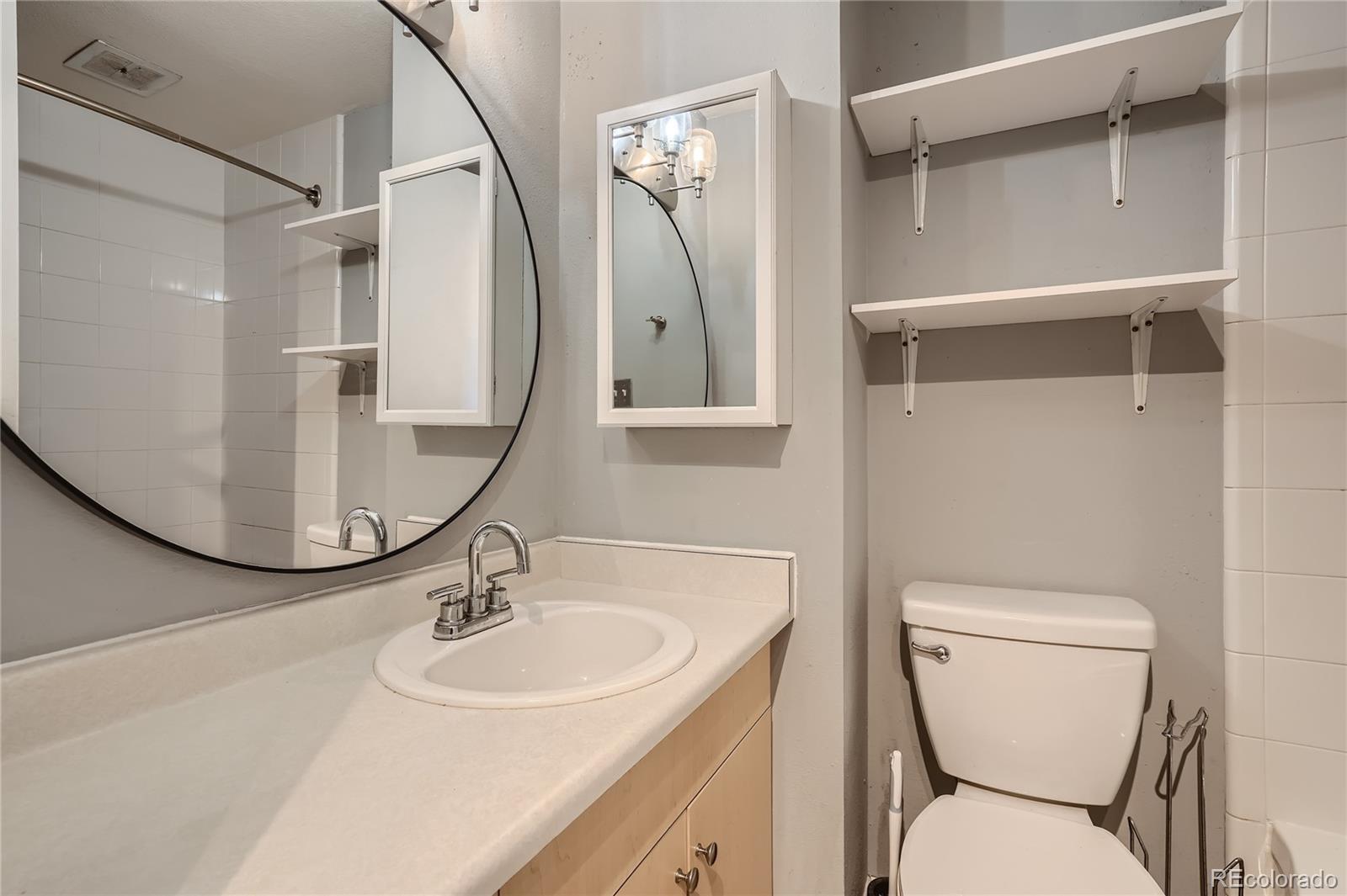 MLS Image #9 for 2500 s york street,denver, Colorado