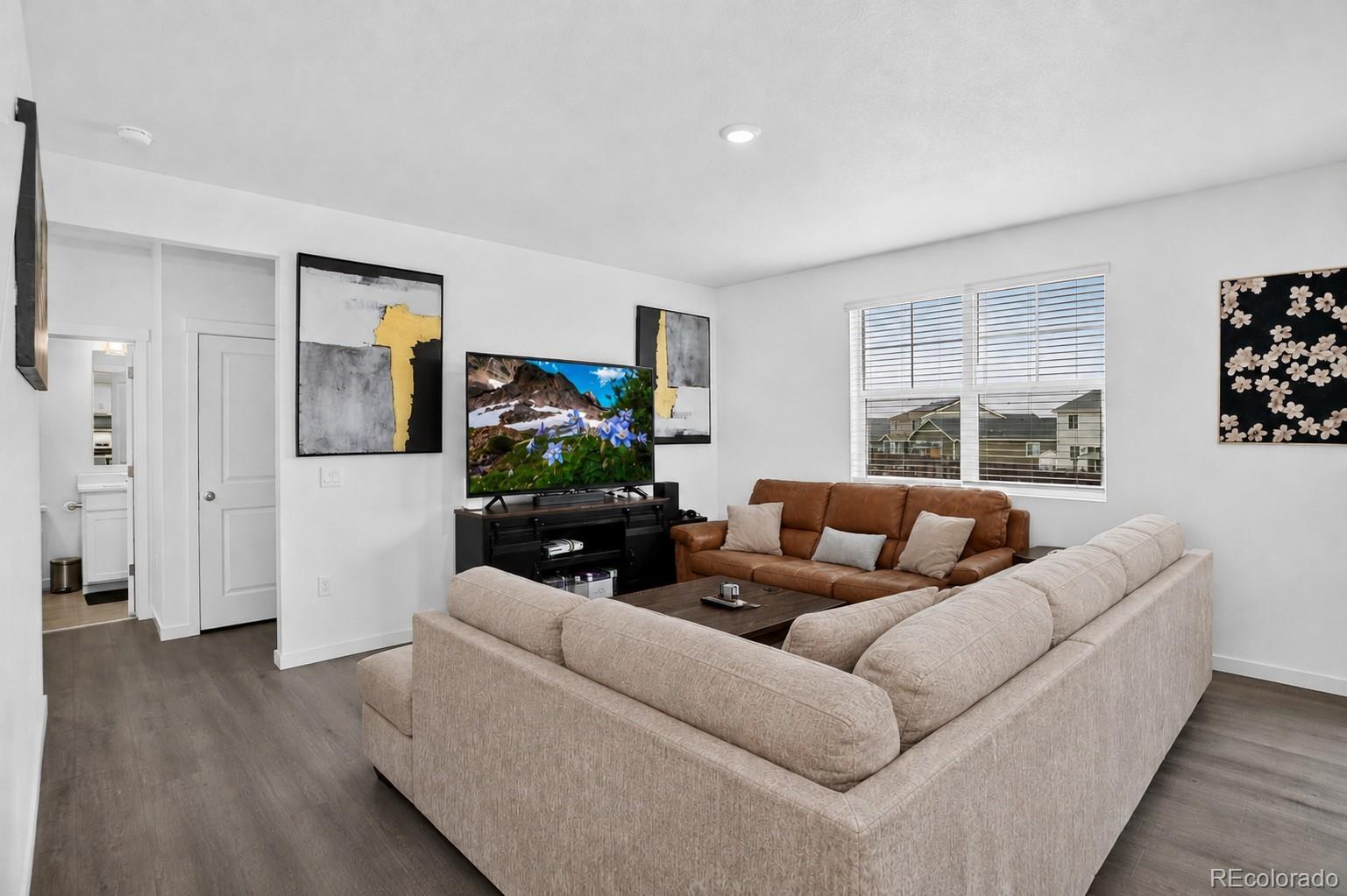 MLS Image #12 for 27671 e byers avenue,aurora, Colorado