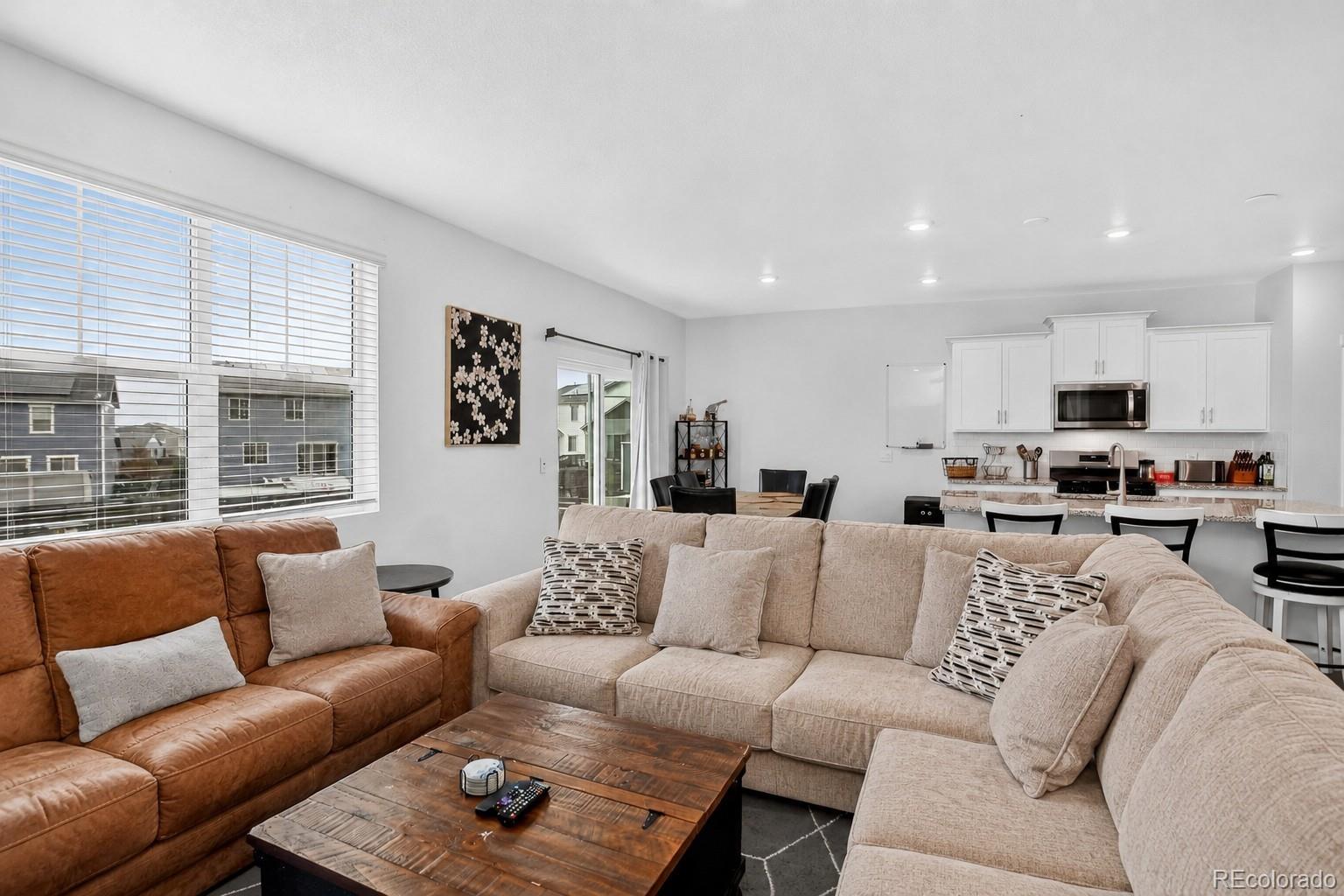 MLS Image #13 for 27671 e byers avenue,aurora, Colorado