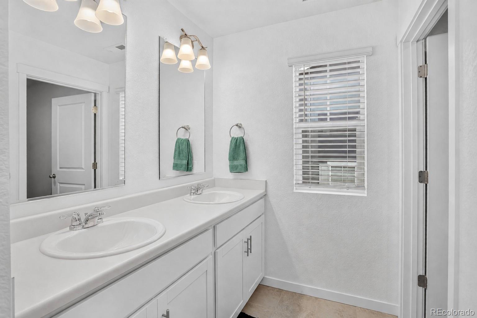 MLS Image #26 for 27671 e byers avenue,aurora, Colorado