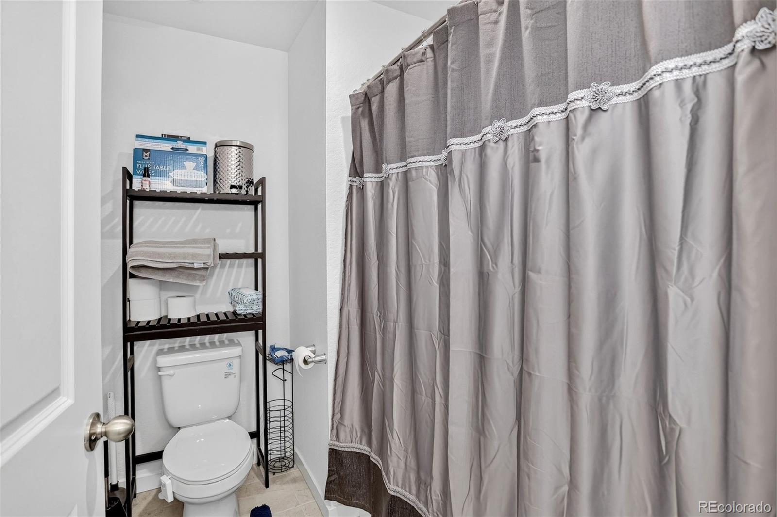 MLS Image #27 for 27671 e byers avenue,aurora, Colorado