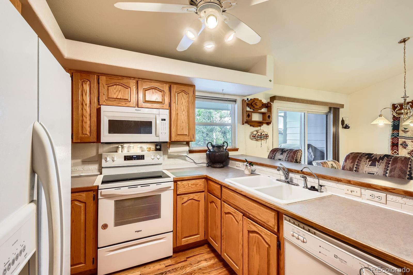 MLS Image #5 for 1121  country acres court,johnstown, Colorado