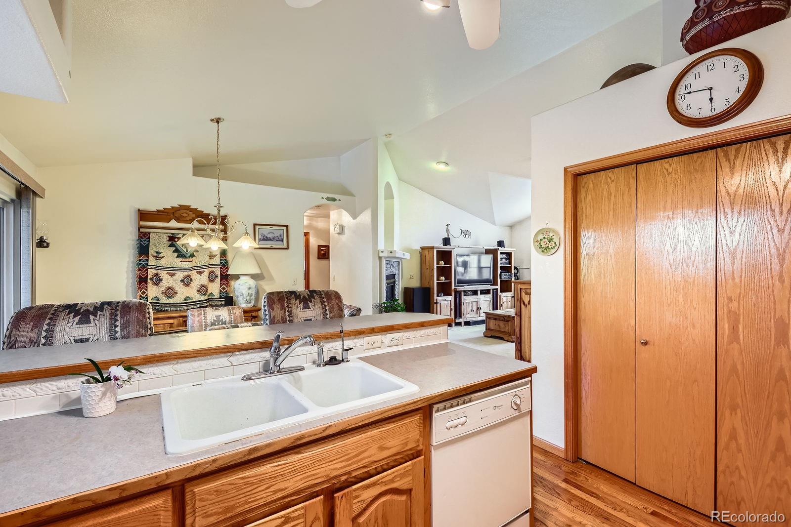 MLS Image #7 for 1121  country acres court,johnstown, Colorado