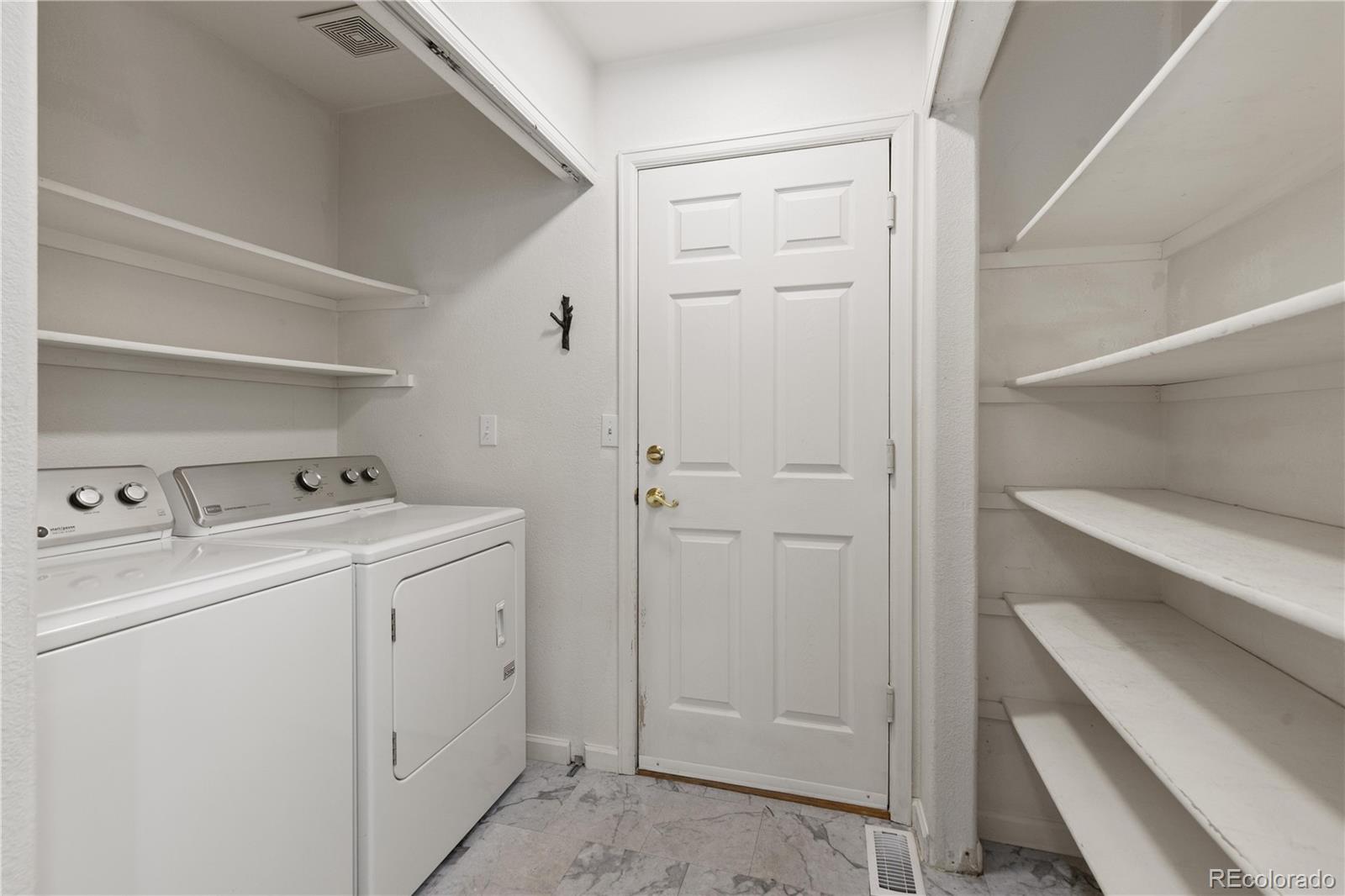 MLS Image #11 for 12181  applewood court,broomfield, Colorado