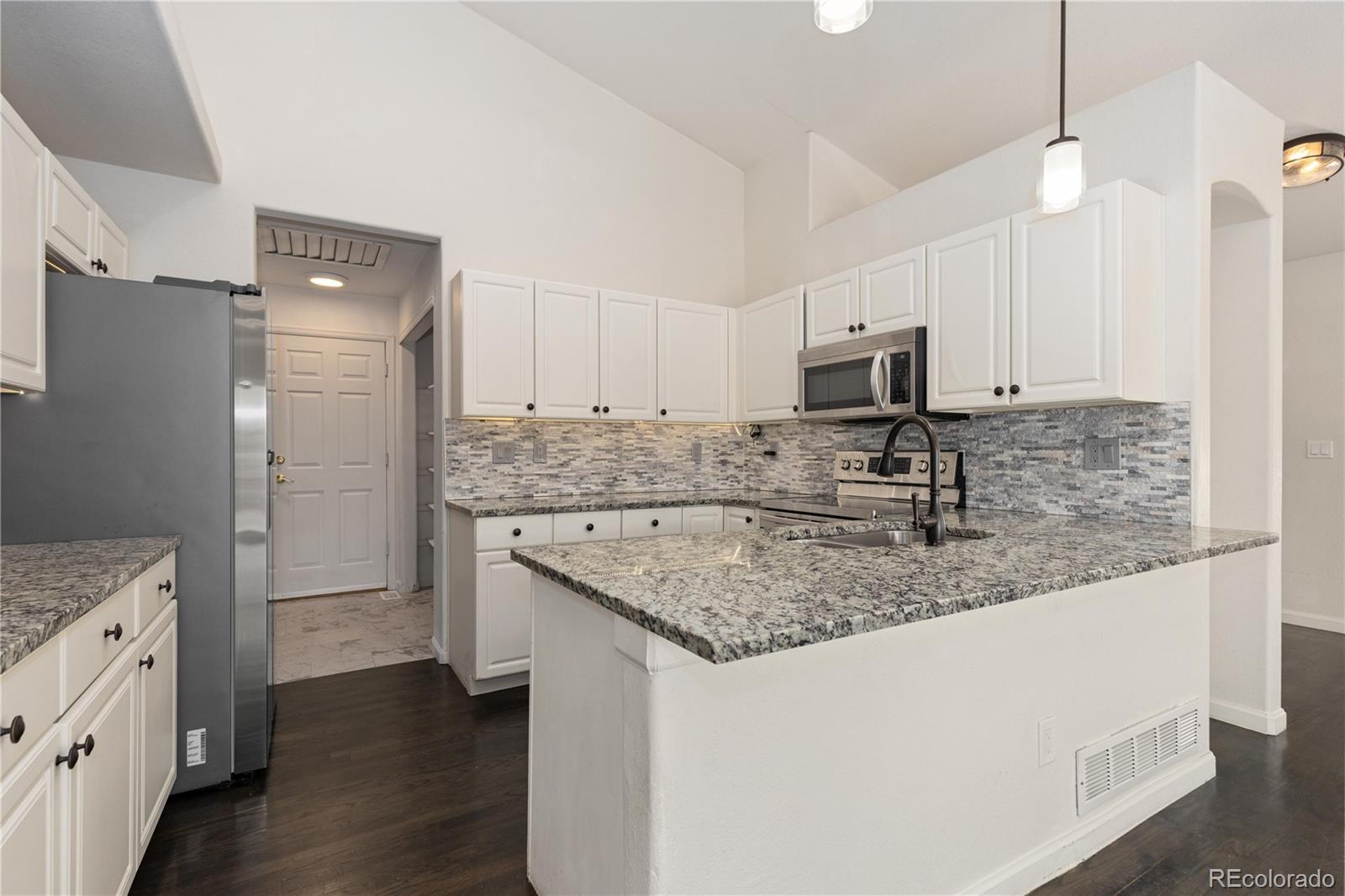 MLS Image #8 for 12181  applewood court,broomfield, Colorado