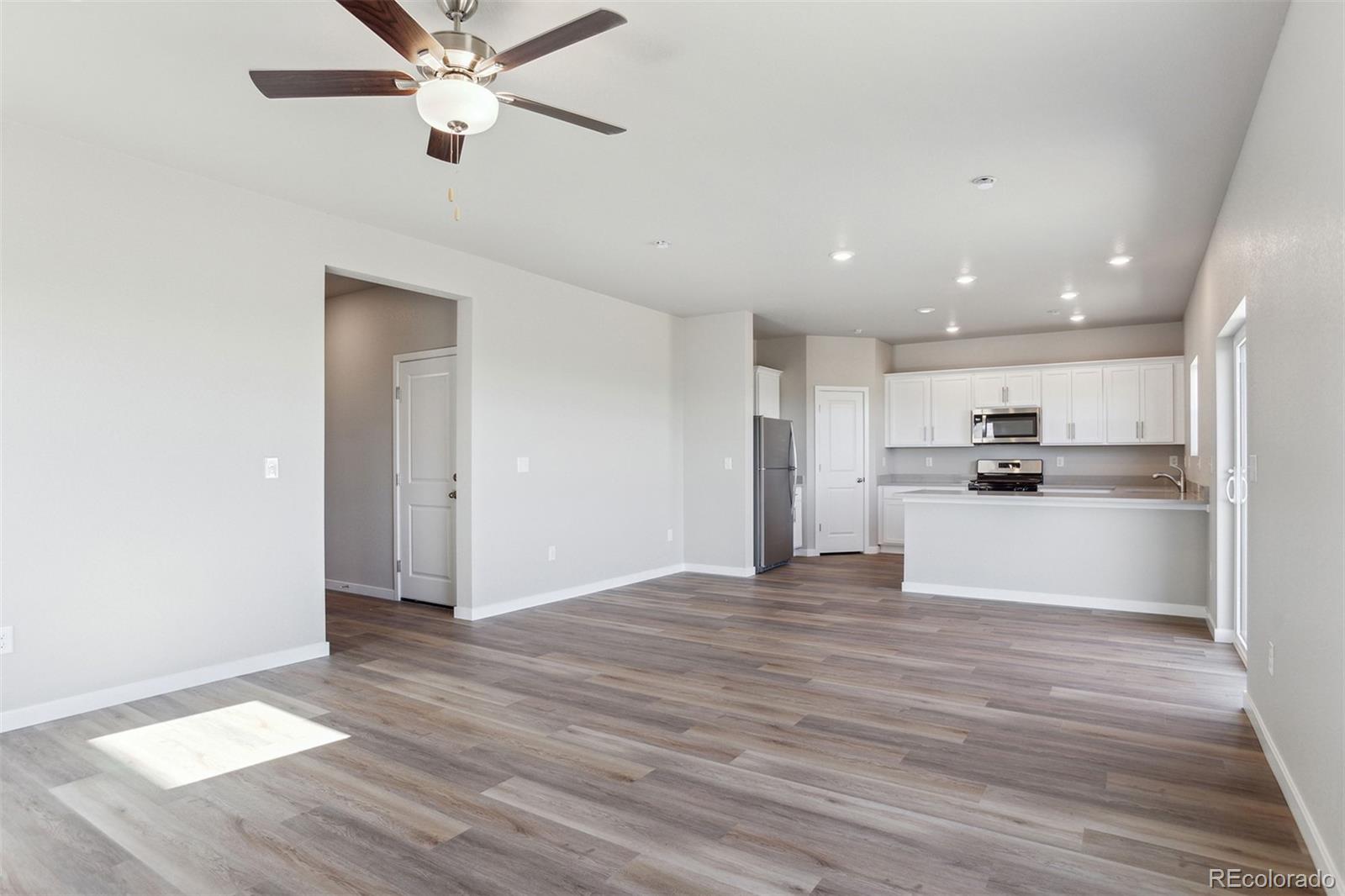 MLS Image #4 for 48120  shetland drive,bennett, Colorado