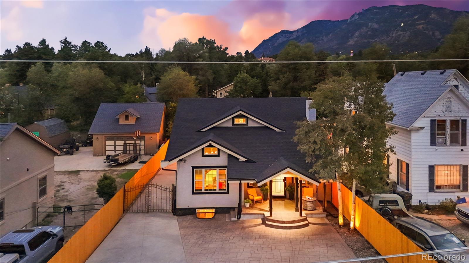 MLS Image #2 for 1011  cheyenne boulevard,colorado springs, Colorado