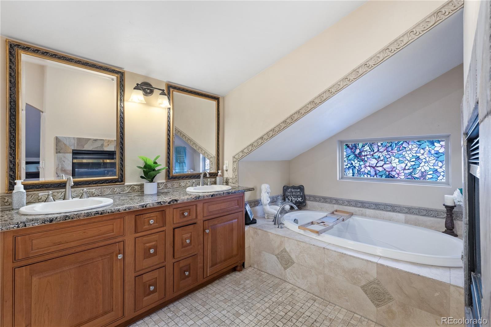 MLS Image #31 for 1011  cheyenne boulevard,colorado springs, Colorado