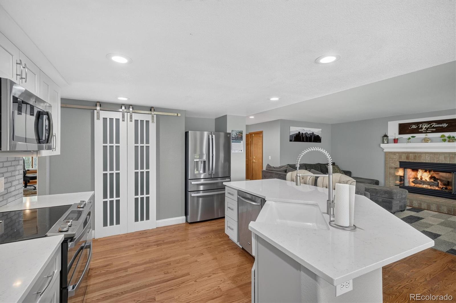 MLS Image #14 for 11445 w coal mine drive,littleton, Colorado