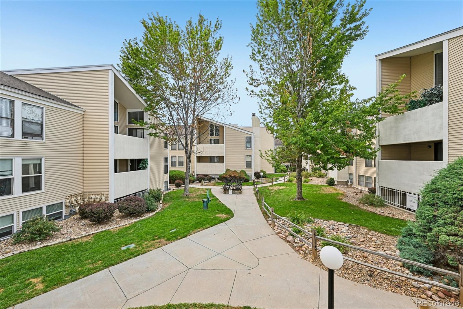 MLS Image #28 for 15202 e hampden circle,aurora, Colorado