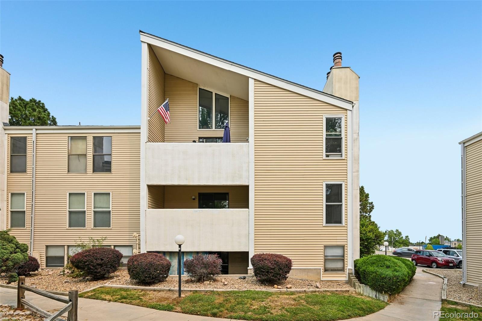 MLS Image #29 for 15202 e hampden circle,aurora, Colorado