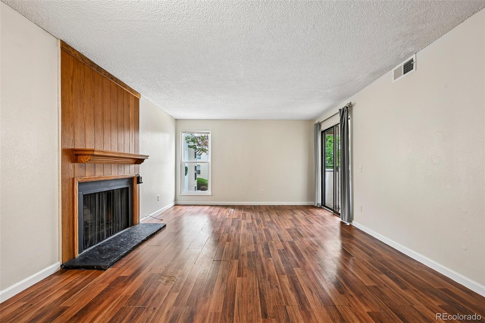 MLS Image #5 for 15202 e hampden circle,aurora, Colorado