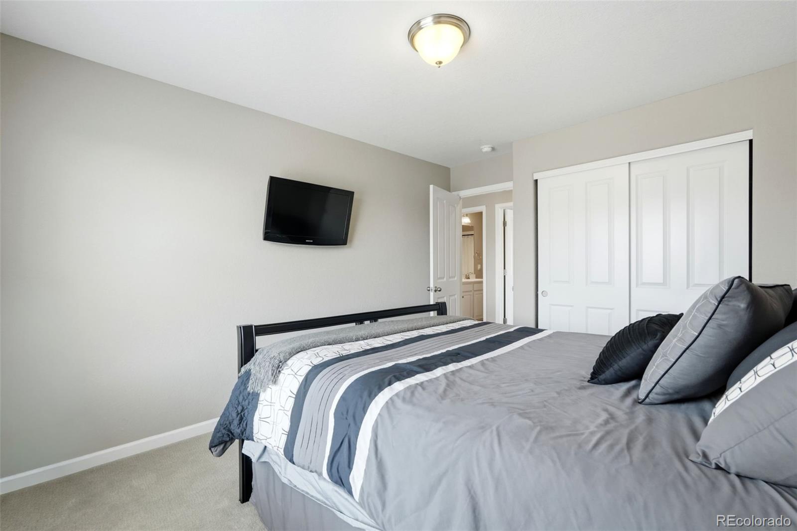 MLS Image #28 for 5042 s valdai way,aurora, Colorado
