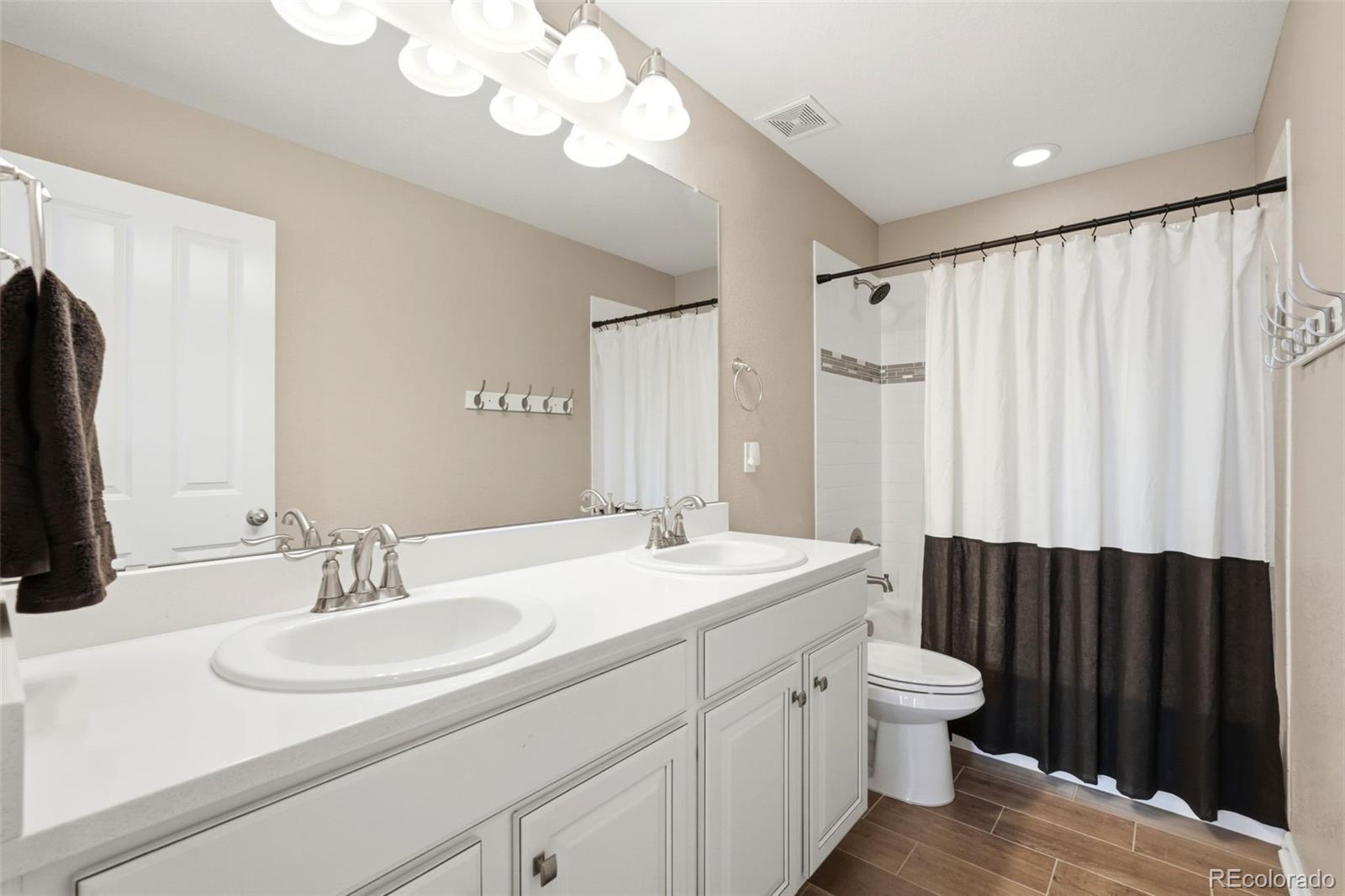 MLS Image #29 for 5042 s valdai way,aurora, Colorado