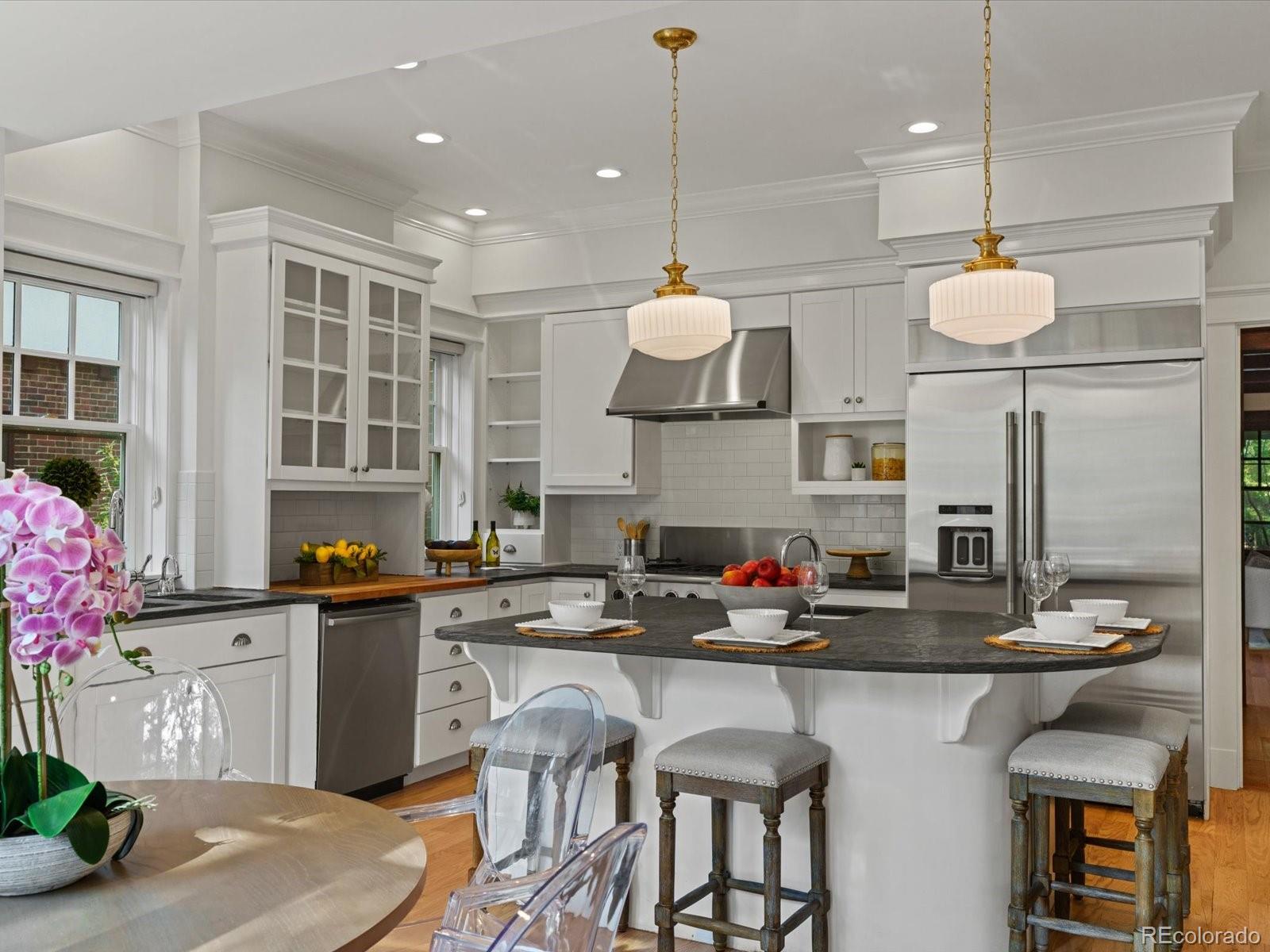 MLS Image #18 for 661 n franklin street,denver, Colorado