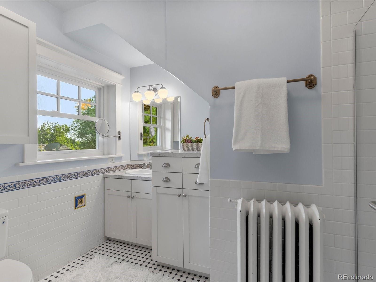 MLS Image #31 for 661 n franklin street,denver, Colorado