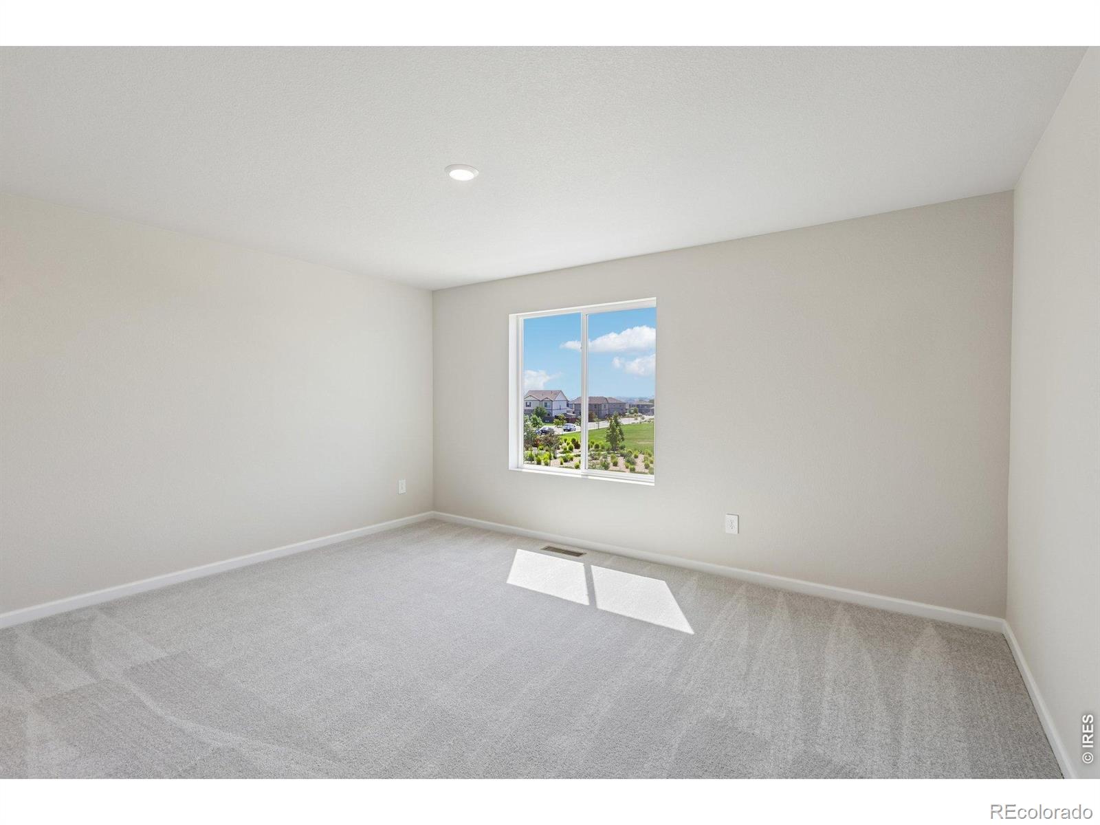 MLS Image #12 for 2338  bufflehead way,johnstown, Colorado
