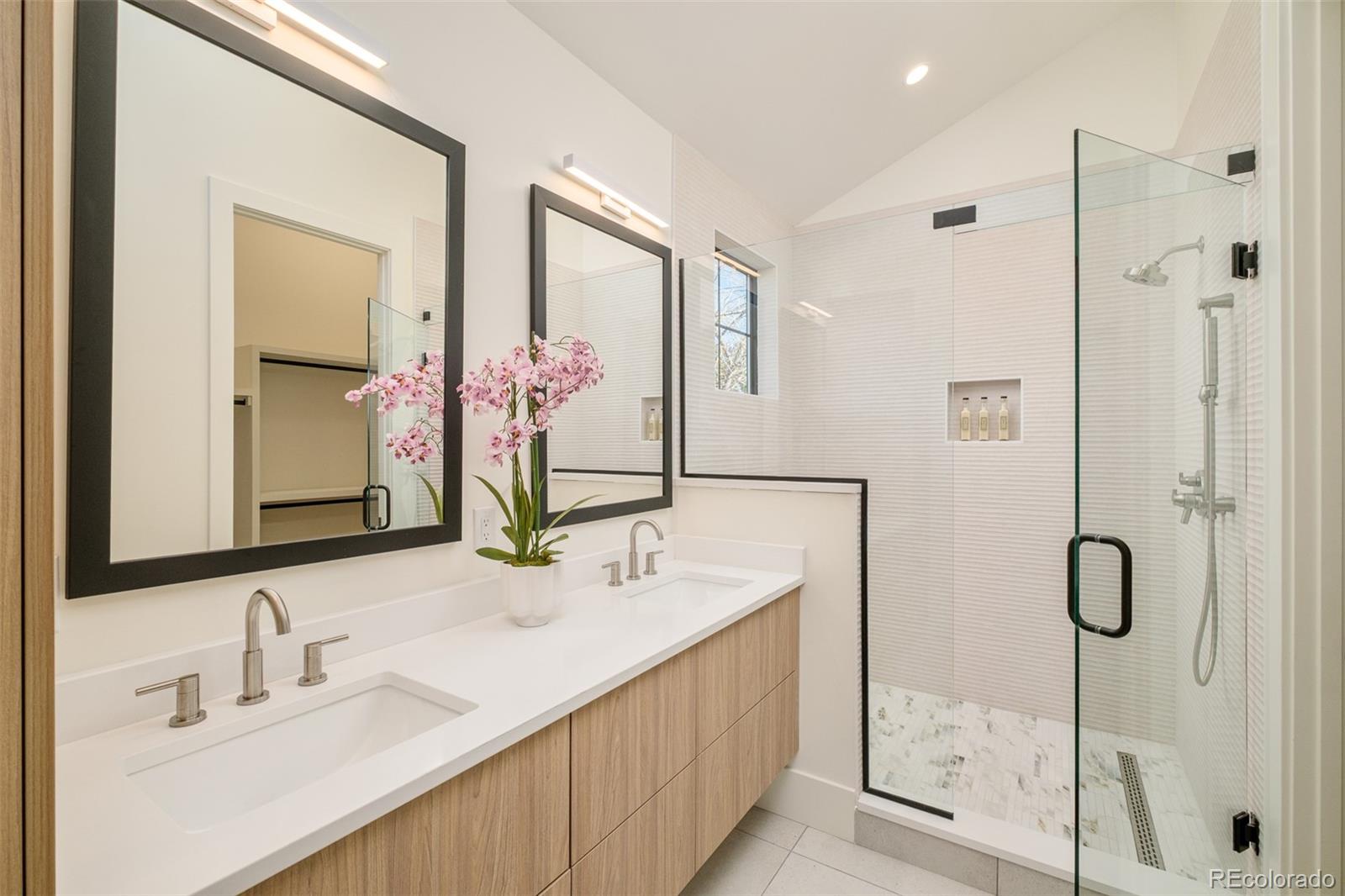 MLS Image #20 for 570  cook street,denver, Colorado