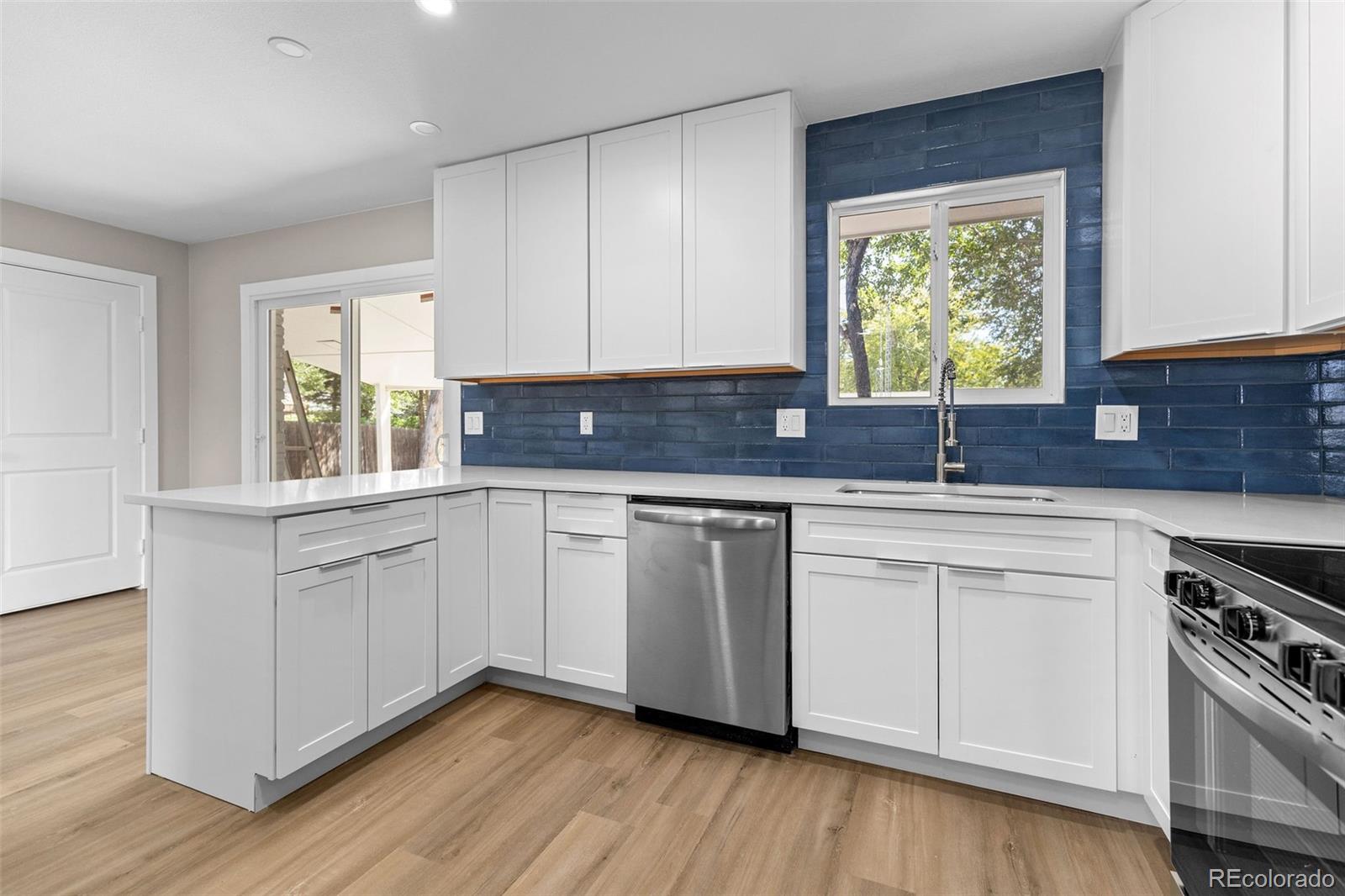 MLS Image #12 for 6438 s harlan way,littleton, Colorado