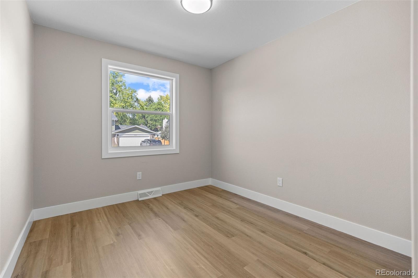 MLS Image #17 for 6438 s harlan way,littleton, Colorado