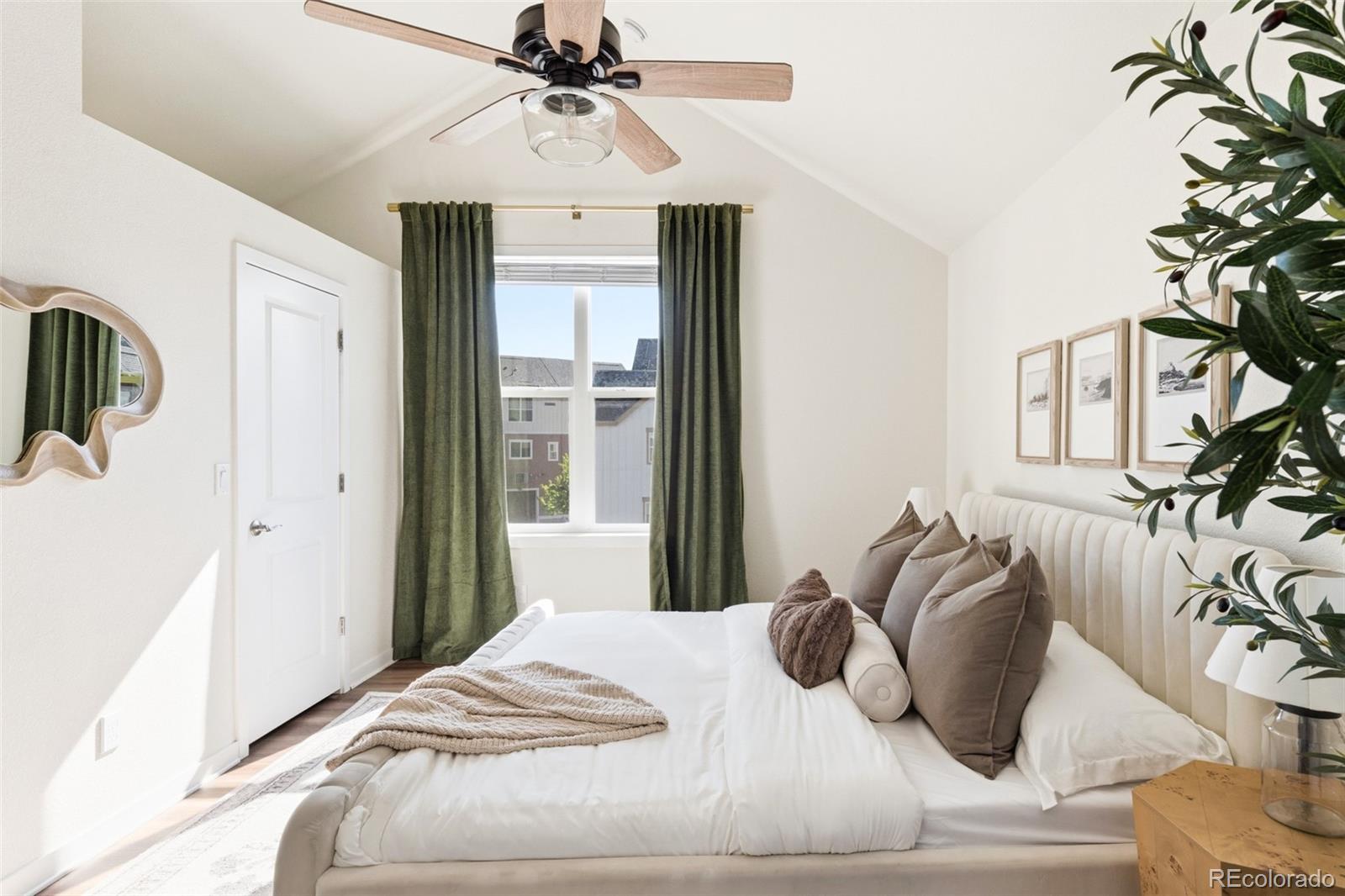 MLS Image #15 for 2827 s fox street,englewood, Colorado