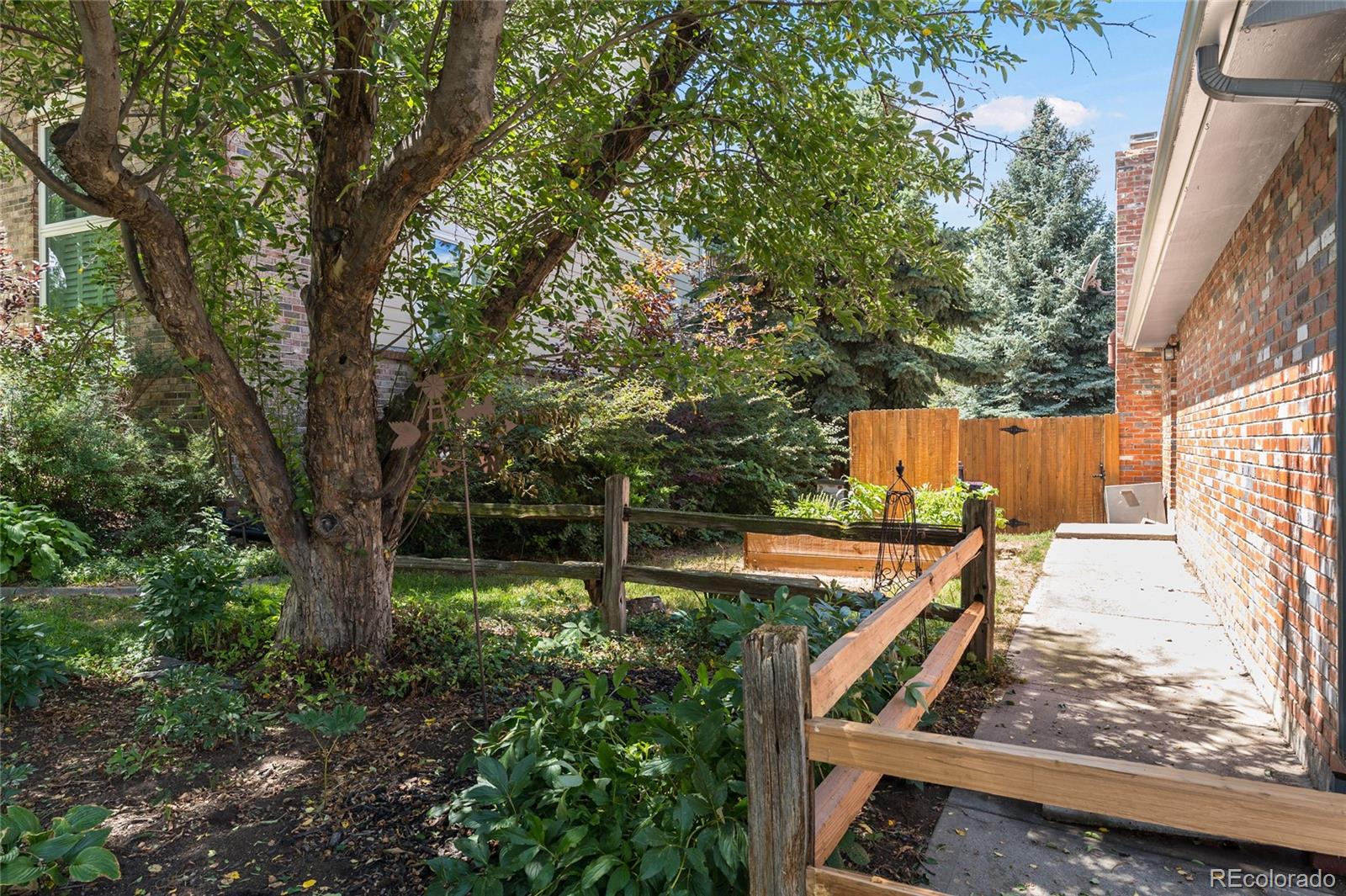 MLS Image #37 for 5447 s iola way,englewood, Colorado