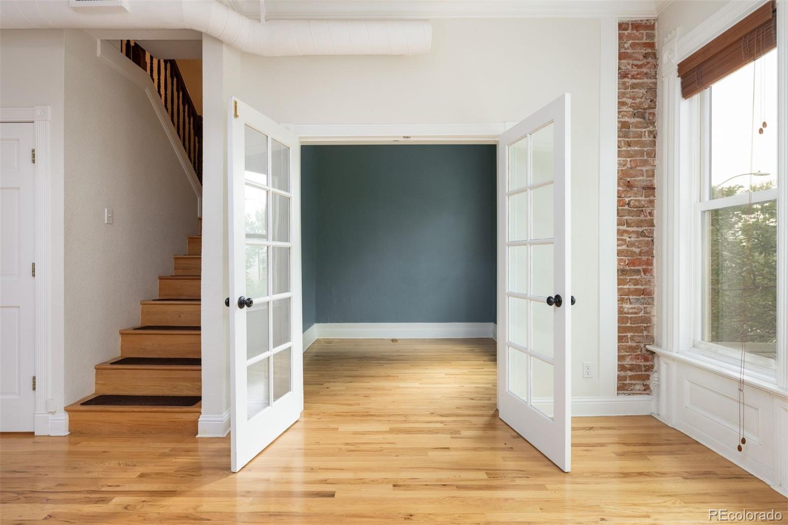 MLS Image #14 for 1553 n high street,denver, Colorado