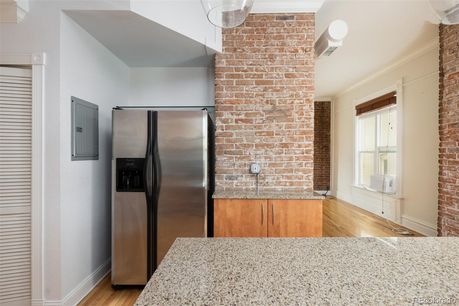 MLS Image #19 for 1553 n high street,denver, Colorado