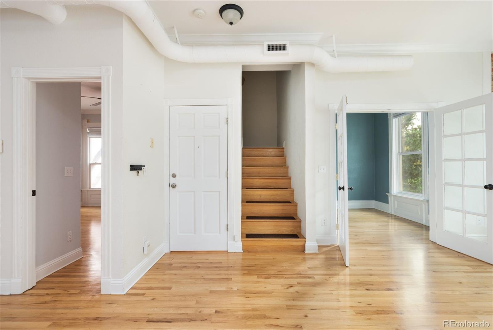 MLS Image #25 for 1553 n high street,denver, Colorado