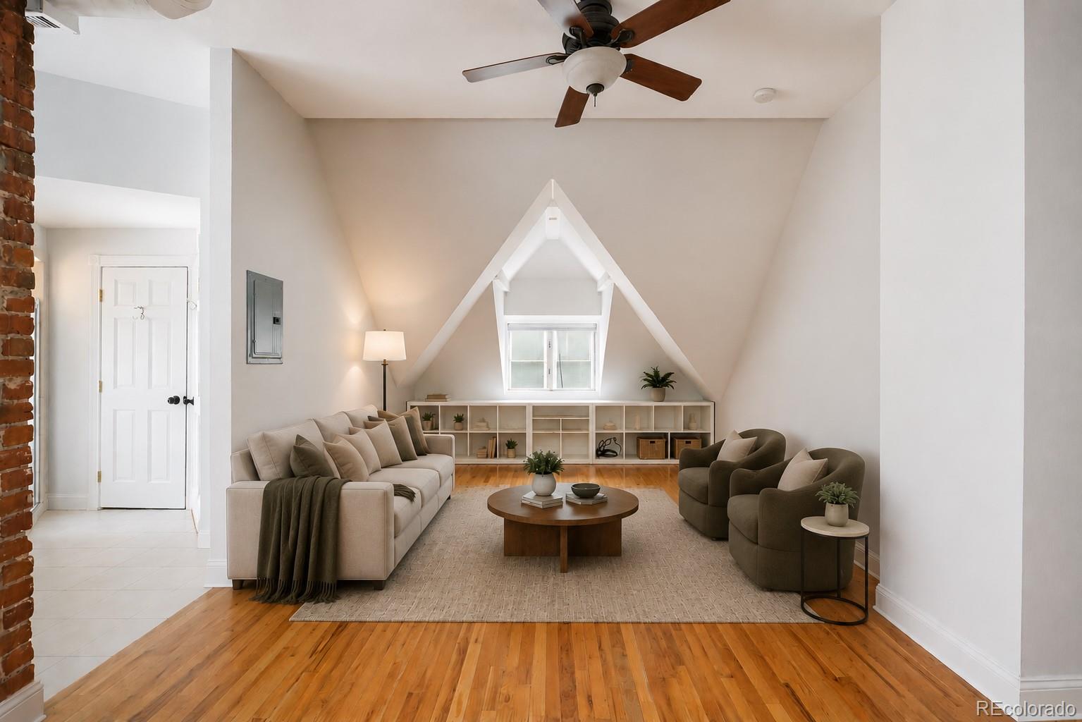 MLS Image #39 for 1553 n high street,denver, Colorado