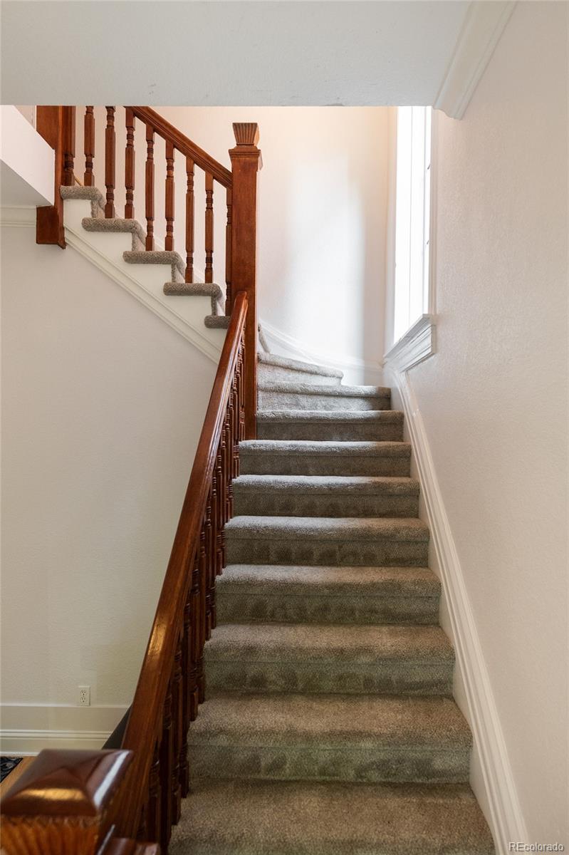 MLS Image #7 for 1553 n high street,denver, Colorado