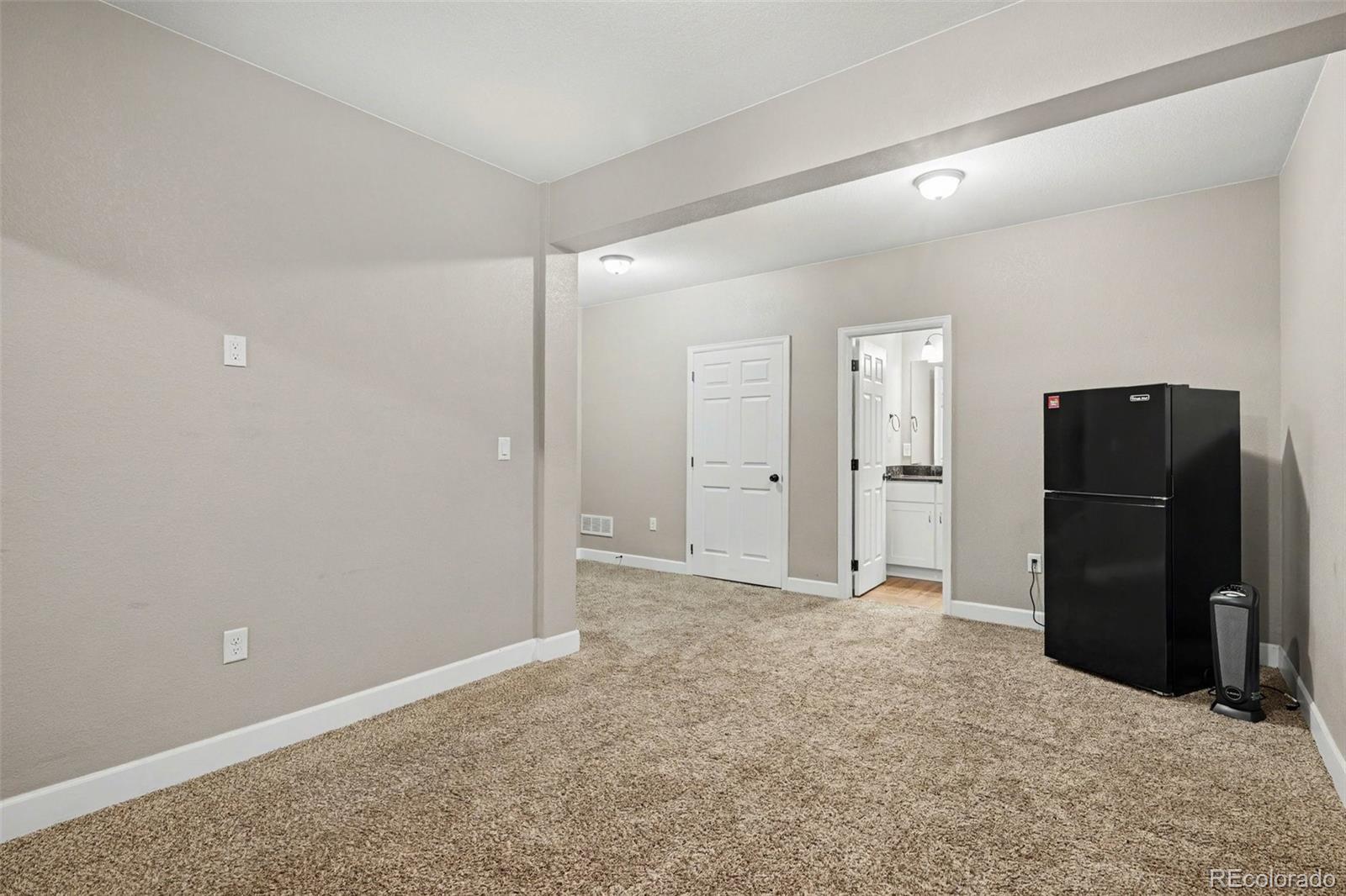 MLS Image #15 for 818 s kalispell circle 102,aurora, Colorado