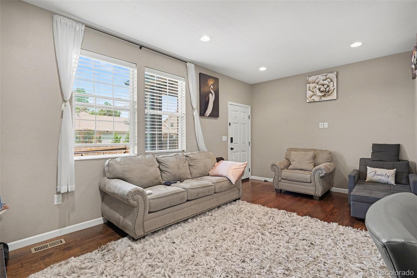 MLS Image #3 for 818 s kalispell circle 102,aurora, Colorado