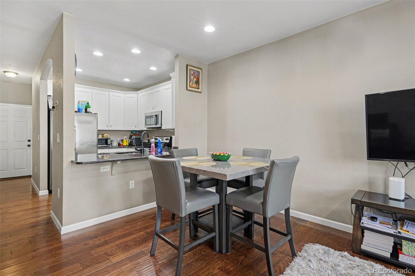 MLS Image #4 for 818 s kalispell circle 102,aurora, Colorado